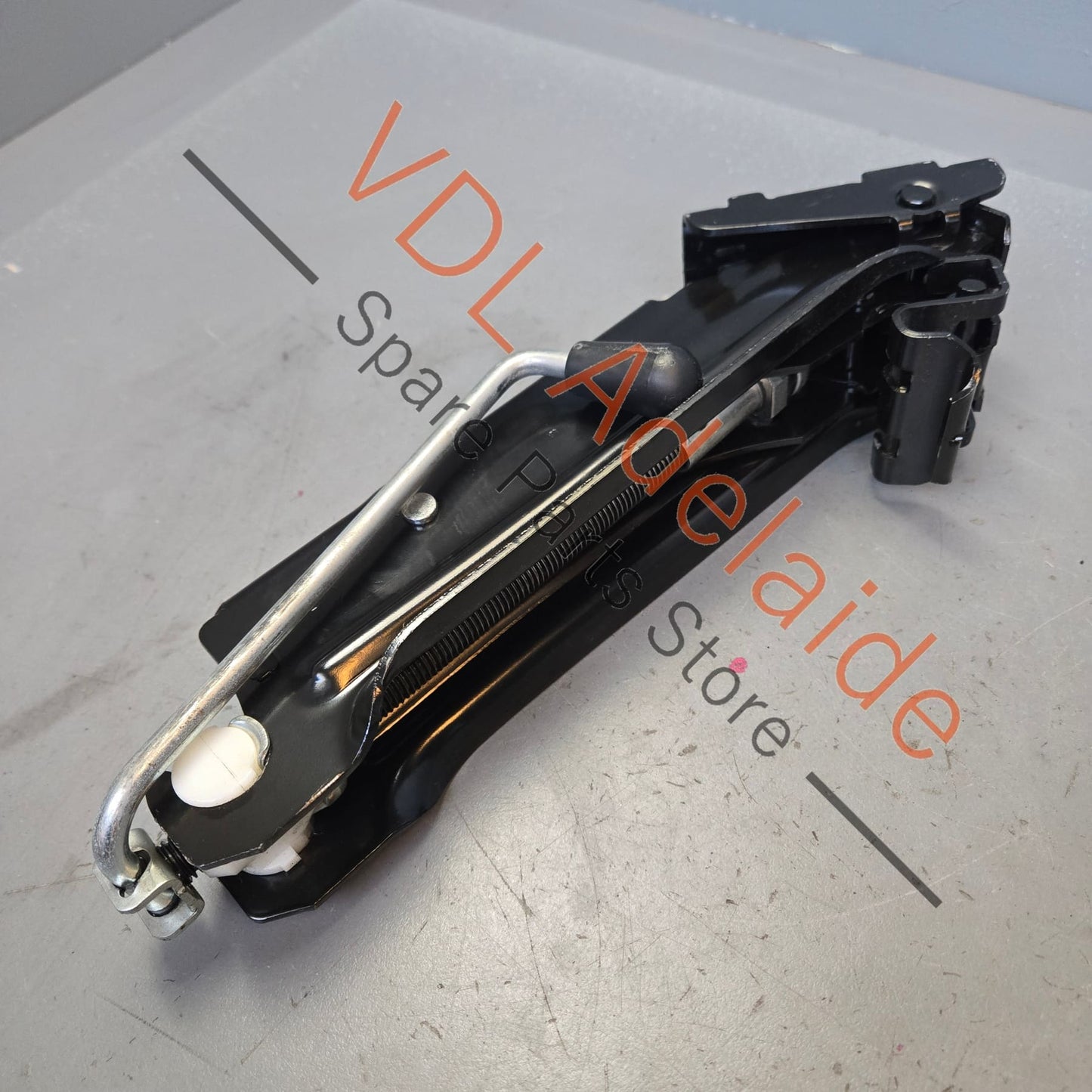 1K0011031H VW Golf MK5 MK6 Jack 1K0011031H