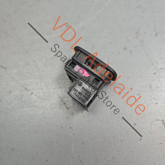 6Q0962109B    Volkswagen VW Golf Mk6 Anti Theft Alarm Switch Button 6Q0962109B