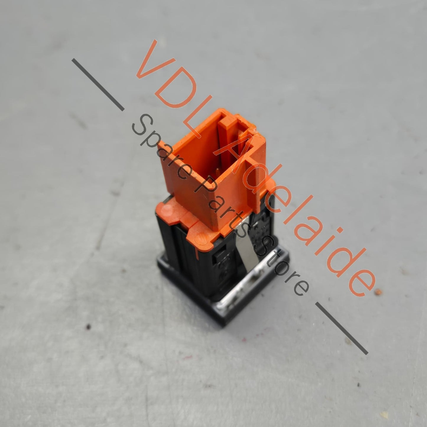 1K0927121B VW Golf MK6 Push button Switch for tyre pressure warning 1K0927121B