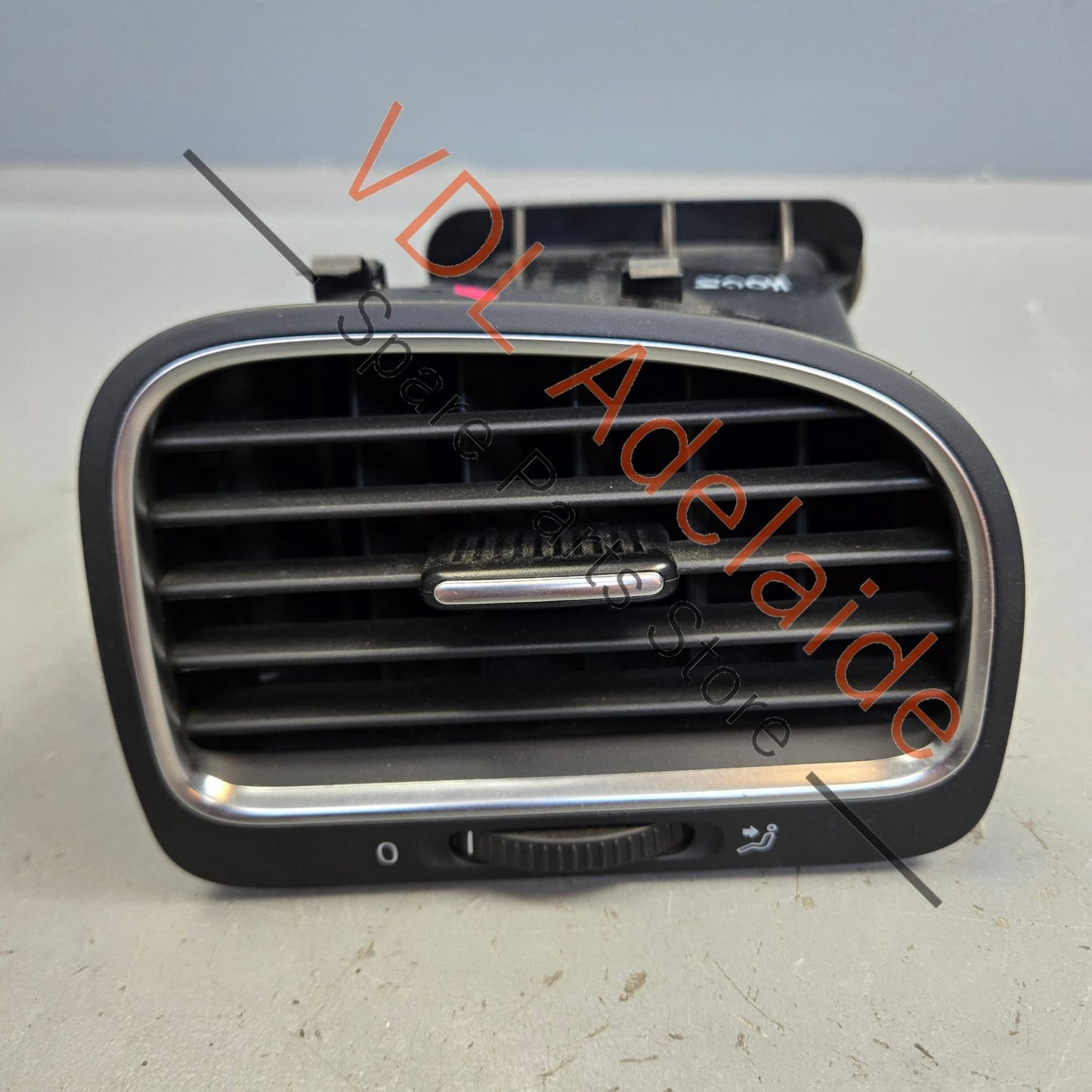 5K0819704K VW Golf MK6 Right Dash AC Air Vent Interior Trim 5K0819704K