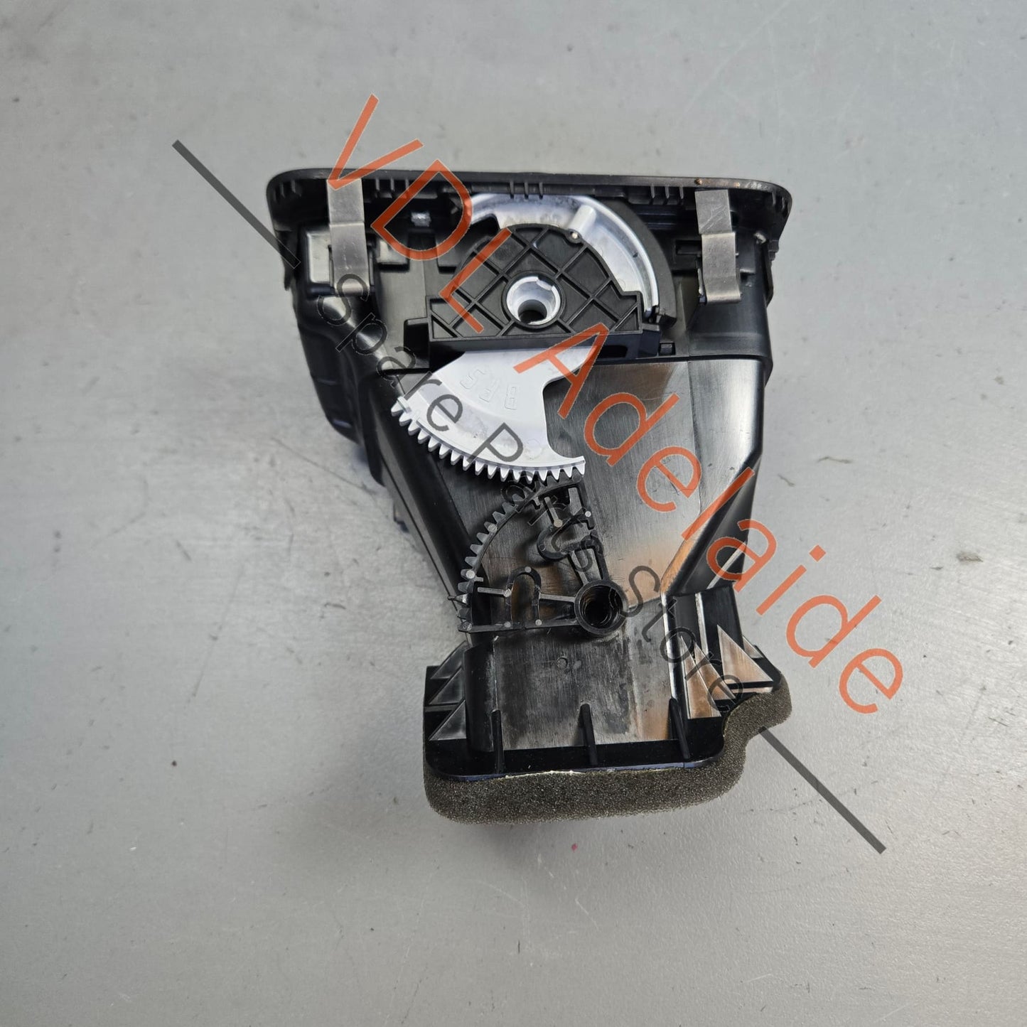 5K0819704K VW Golf MK6 Right Dash AC Air Vent Interior Trim 5K0819704K