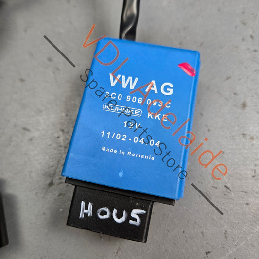 3C0906093C    VW Golf R Gti MK6 Fuel Pump Relay Module 3C0906093C