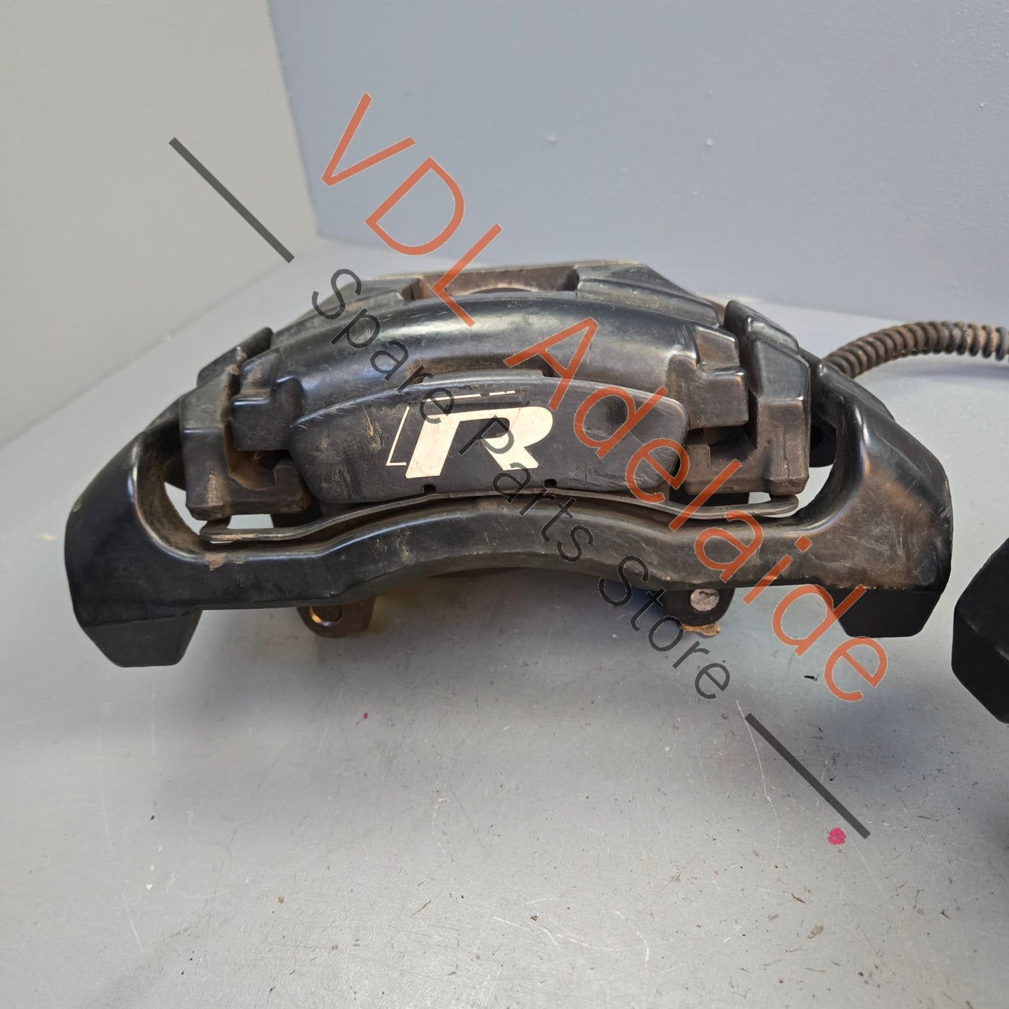 8P0615123A 8P0615124A Audi S3 Front Brake Caliper Set suit 345 x 30mm Rotor 8P0615123A 8P0615124A