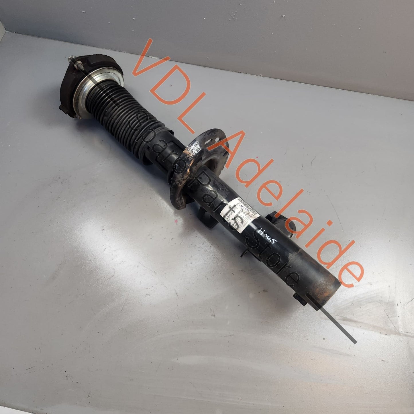 1K0413031DC Volkswagen VW Golf R Mk6 Front Shock Absorber 1K0413031DC
