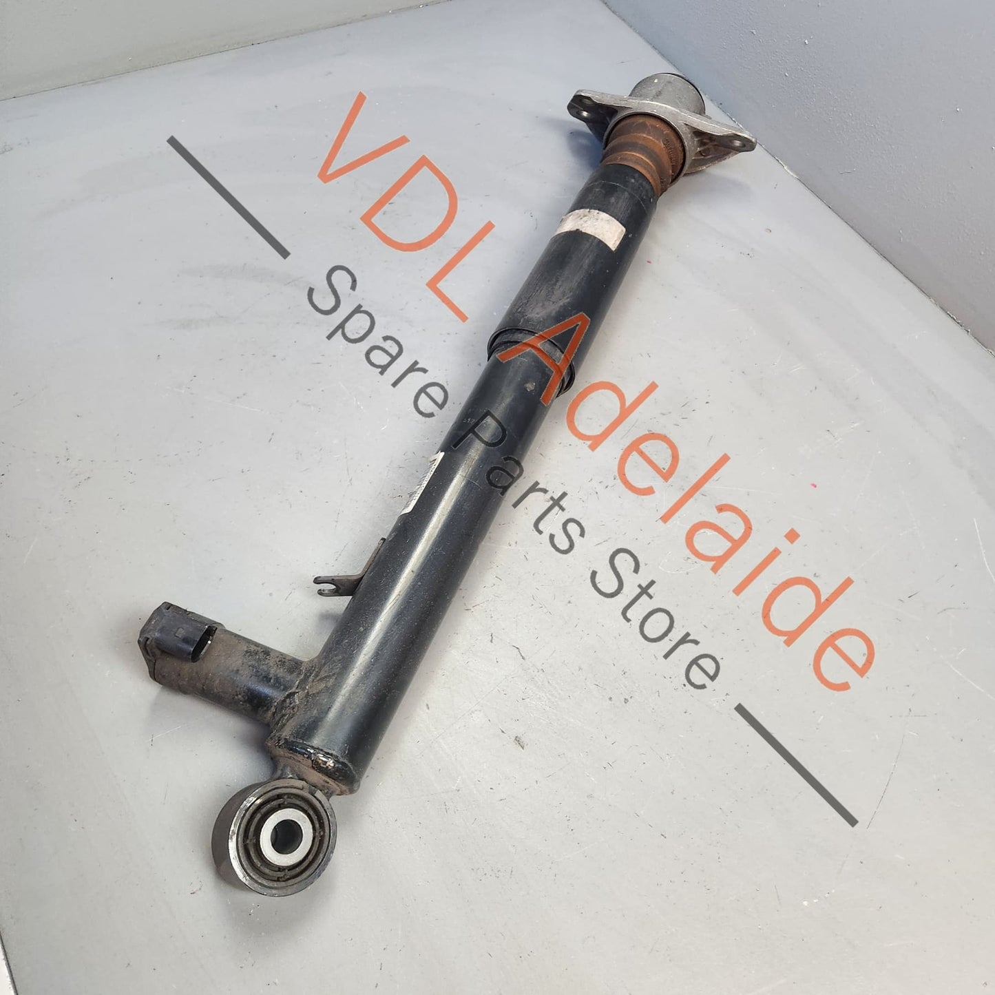 1K0513045B 1K0513009G Volkswagen Golf R Mk6 Rear Left Shock Absorber 1K0513045B 1K0513009G