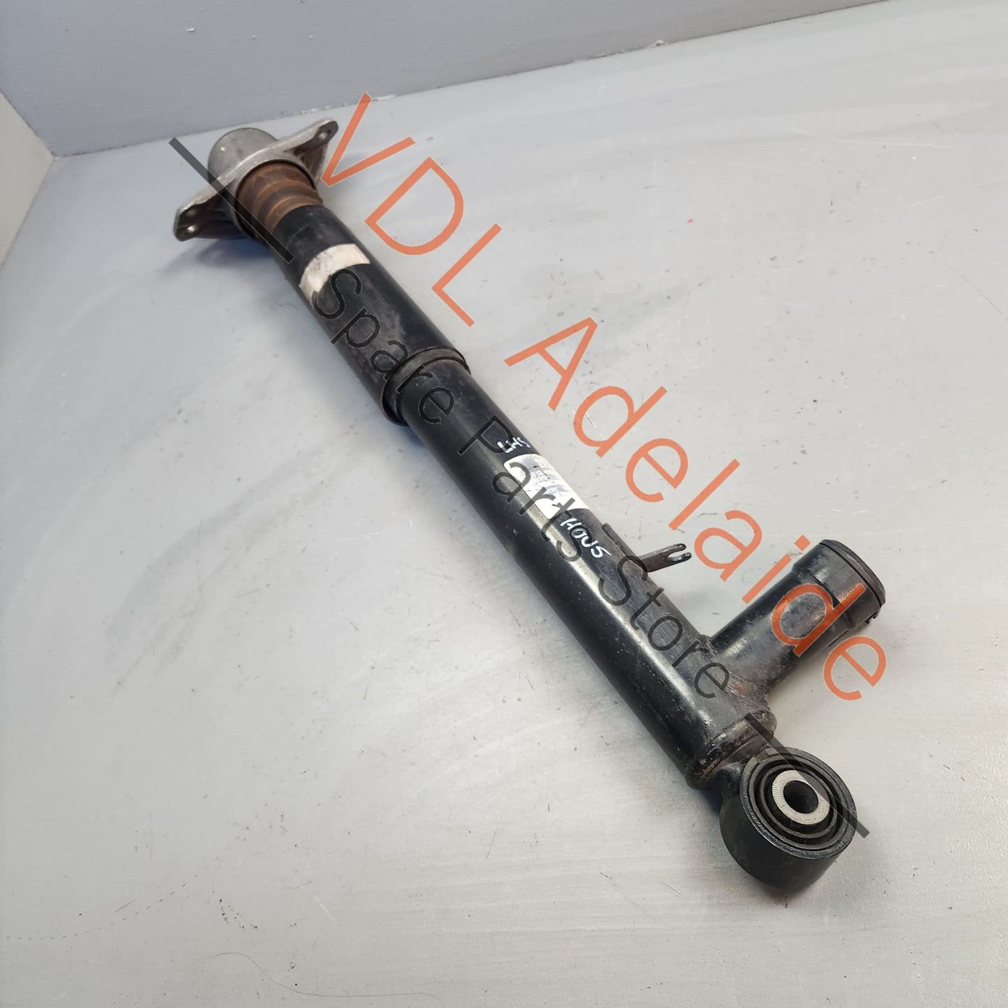 1K0513045B 1K0513009G Volkswagen Golf R Mk6 Rear Left Shock Absorber 1K0513045B 1K0513009G