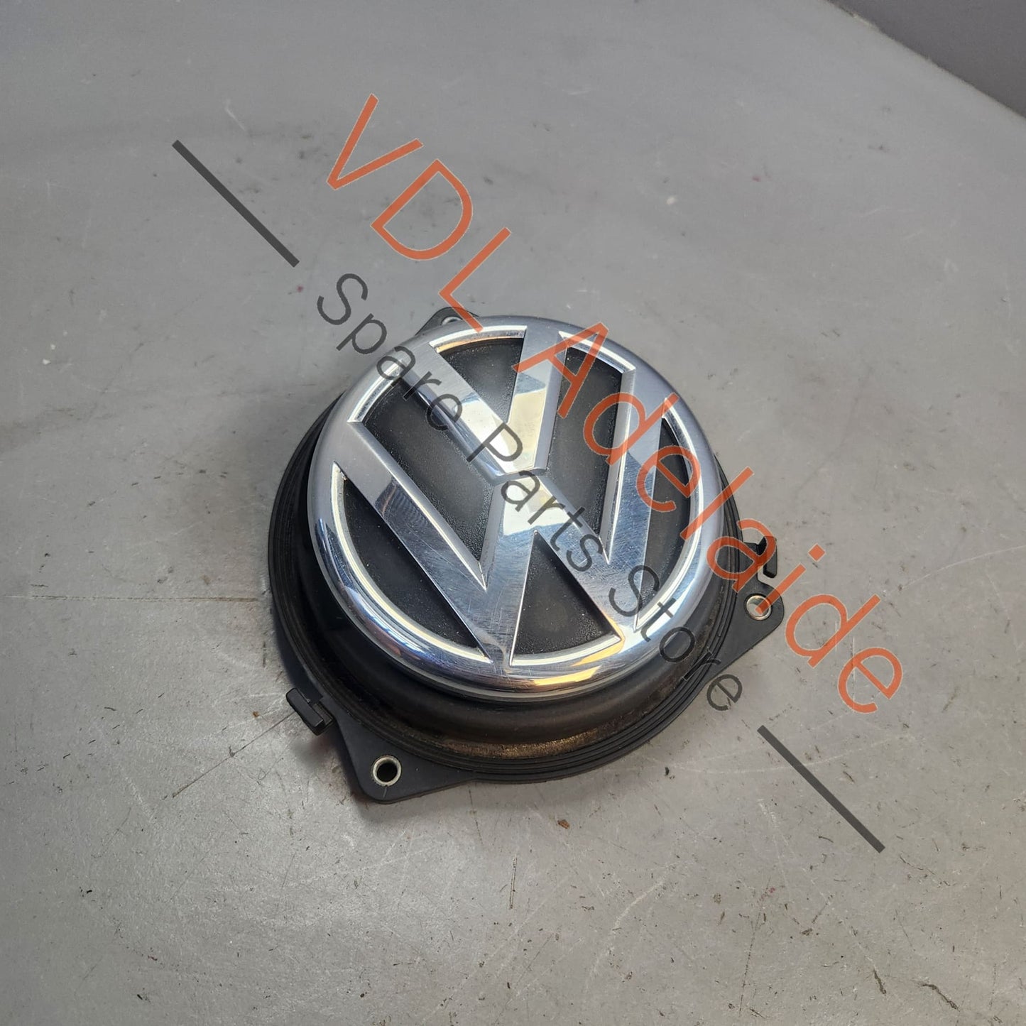 6R0827469D 3C5827469E VW Golf MK6 Rear Badge Boot Opening Button Handle 6R0827469D 3C5827469E