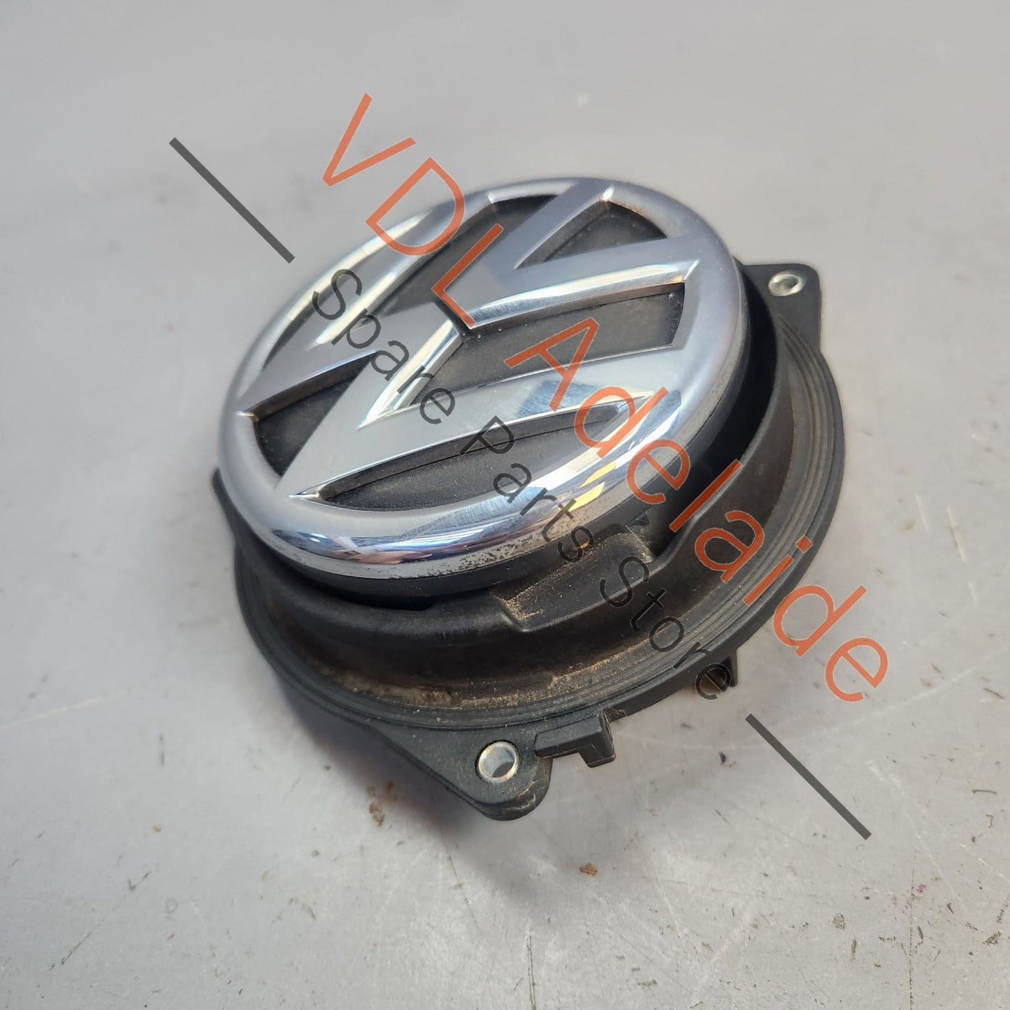 6R0827469D 3C5827469E VW Golf MK6 Rear Badge Boot Opening Button Handle 6R0827469D 3C5827469E