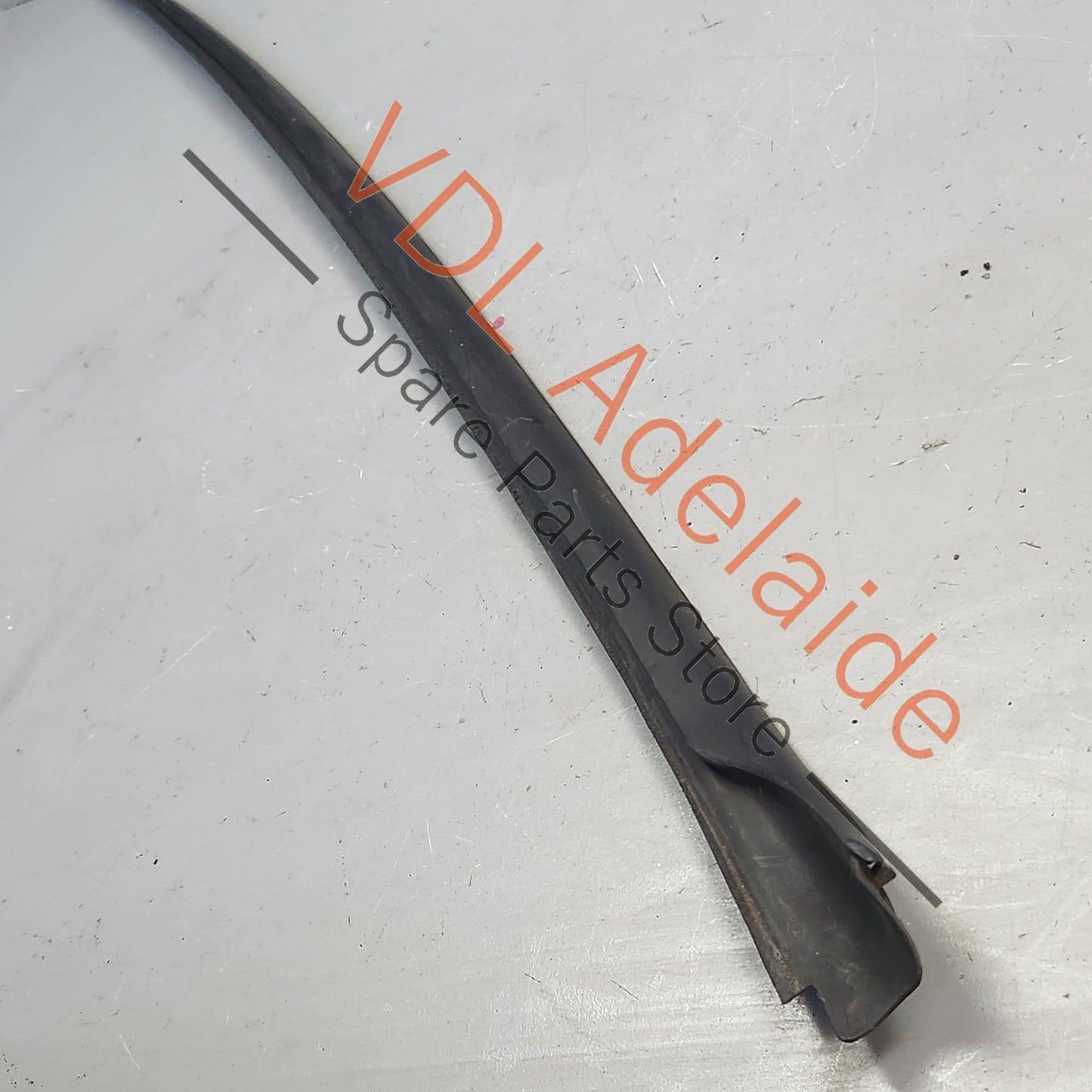 5K0854319 VW Golf MK6 LHS Left Windscreen Edge Strip Trim Moulding 5K0854319