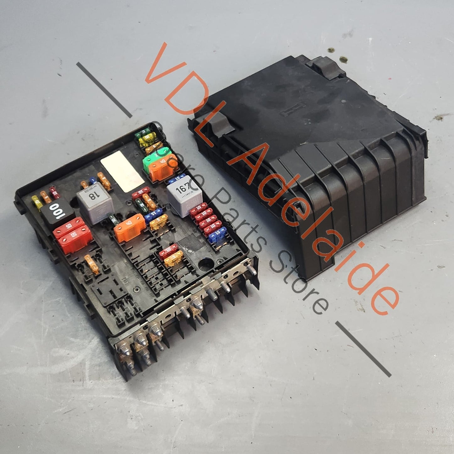 1K0937124K VW Golf R MK6 Front Engine Compartment Fuse & Relay Panel Box 1K0937124K