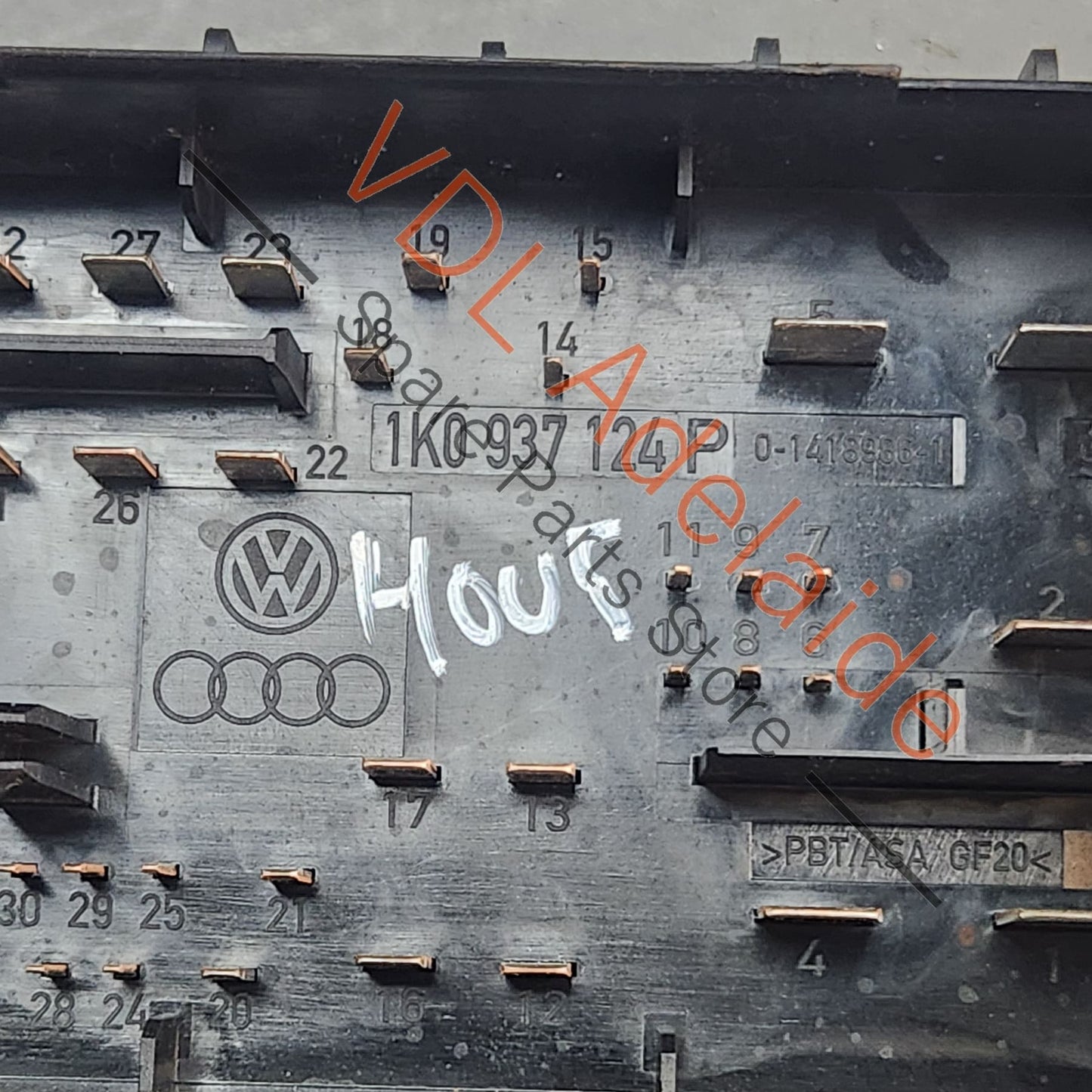 1K0937124K VW Golf R MK6 Front Engine Compartment Fuse & Relay Panel Box 1K0937124K