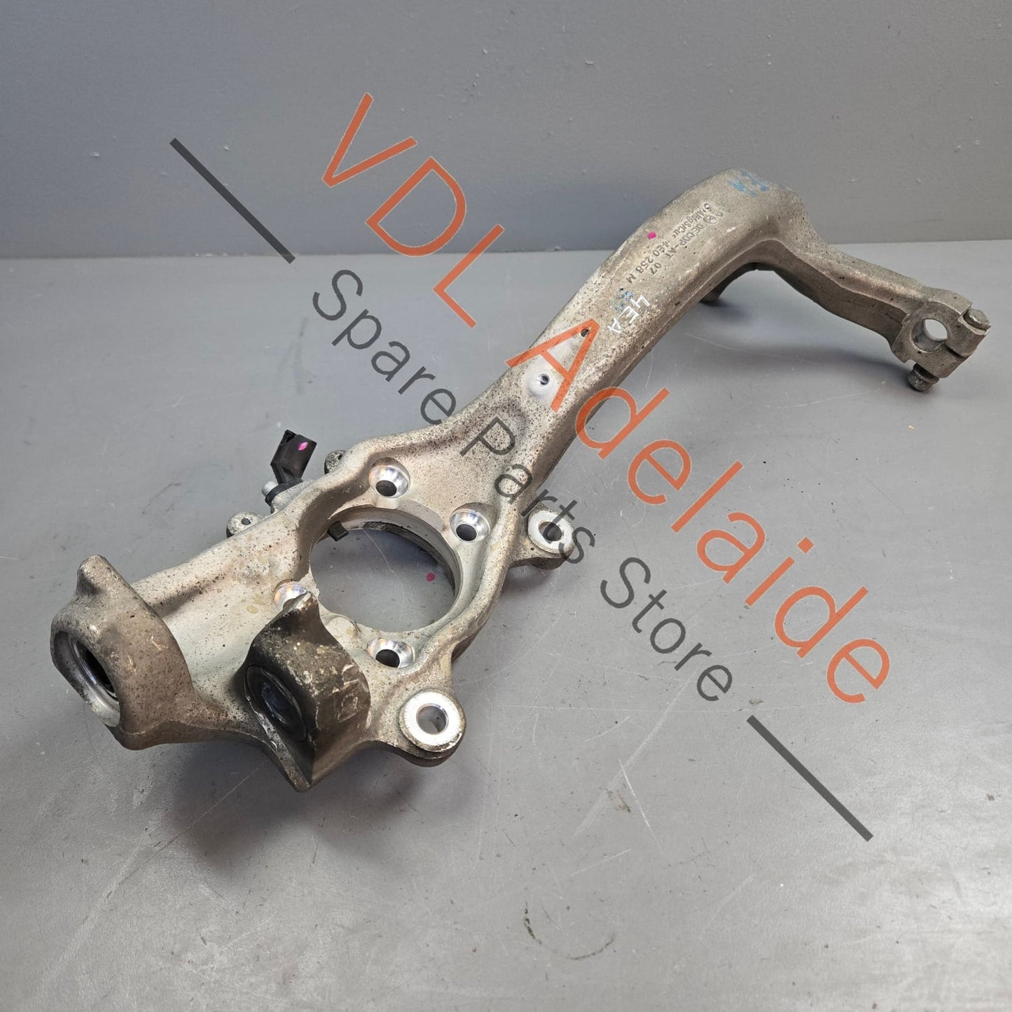 4E0407254Q Audi A8 D3 4E Front Right Wheel Bearing Housing Hub Knuckle 4E0407254Q 92mm