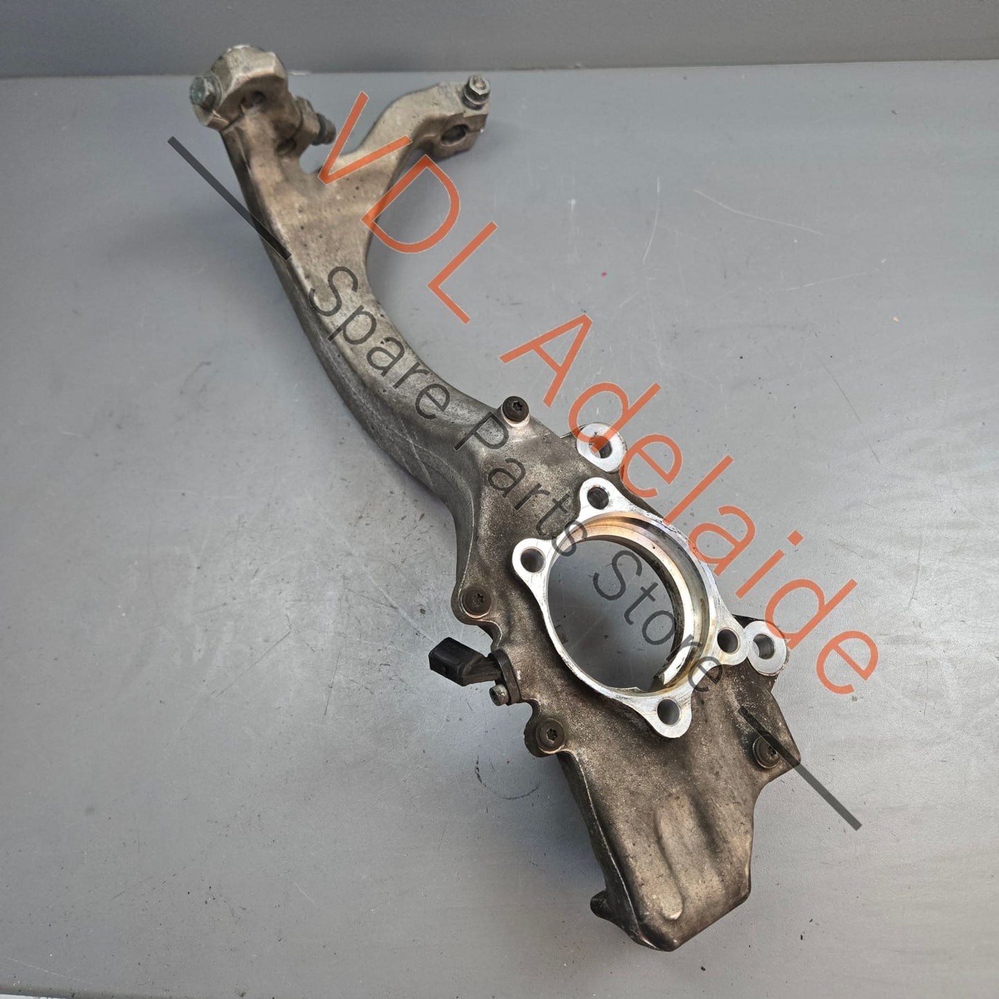 4E0407253Q Audi A8 D3 4E Front Left Wheel Bearing Housing Hub Knuckle 4E0407253Q 92mm