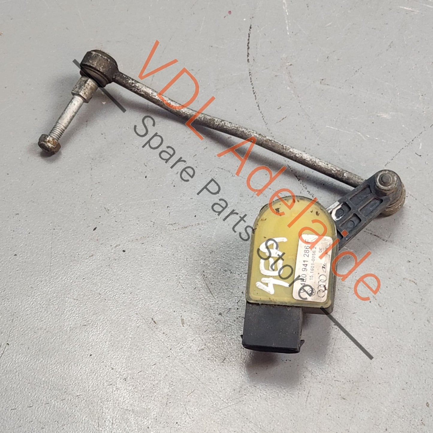 4E0941286G 4E0941286F Audi A8 S8 D3 Front Right Suspension Height Level Sensor 4E0941286G 4E0941286F