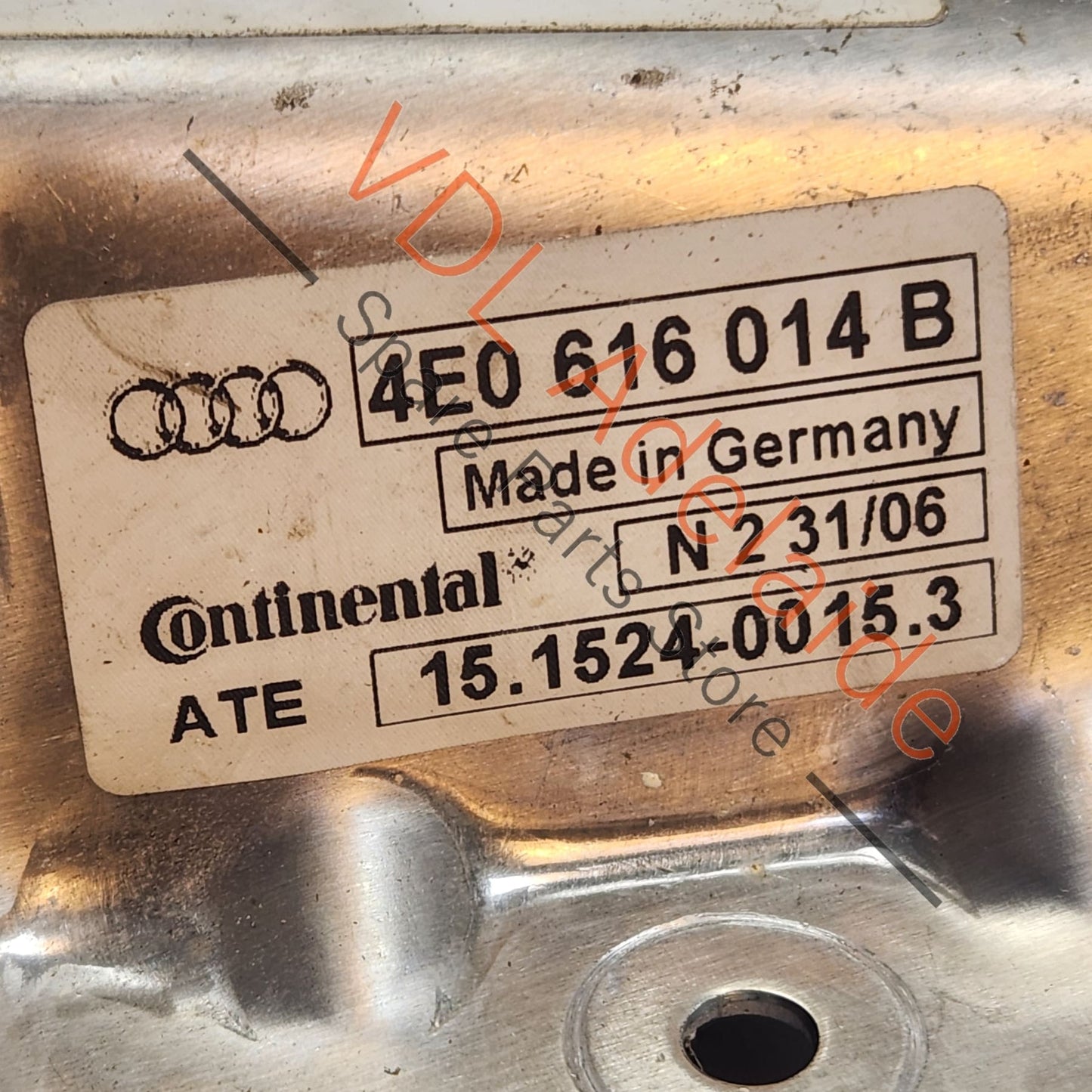 4F0616013 Audi A8 S8 D3 4E Air Suspension Control Valve Block 4F0616013