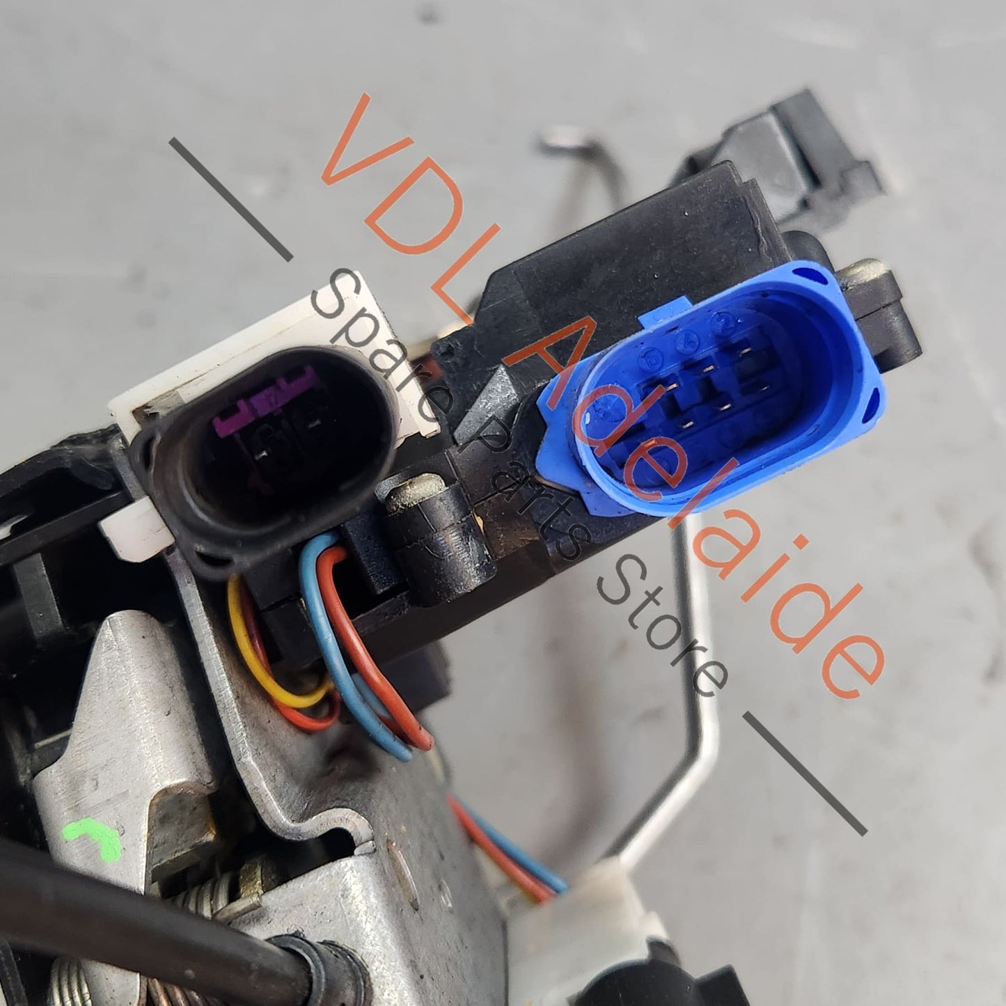 4E2837015A Audi A8 D3 Front Left Door Lock Actuator 4E2837015A