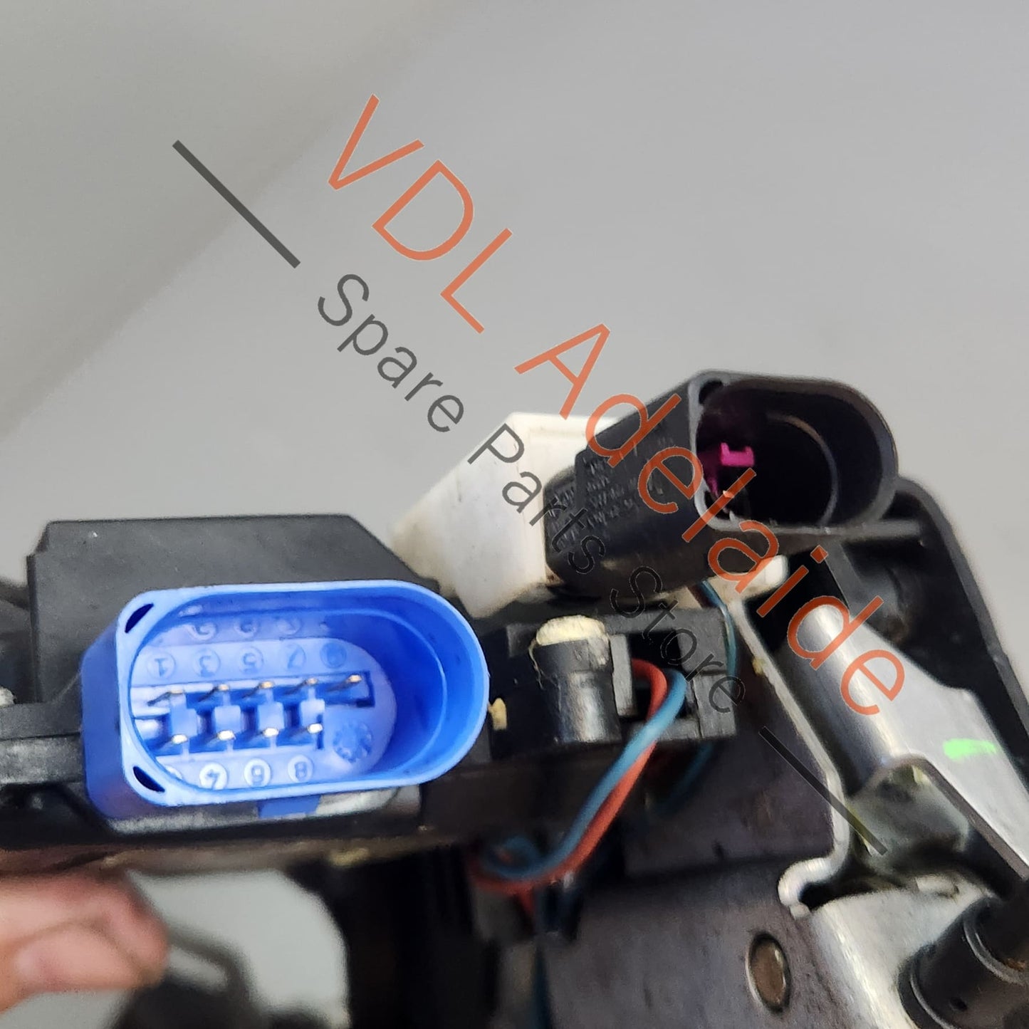 4E2837016A Audi A8 D3 Front Right Door Lock Actuator 4E2837016A