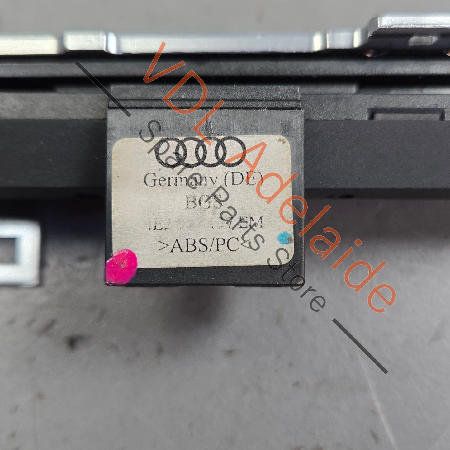 4E2927137EM Audi A8 D3 Dash Switch for Electric Blind Hazard and ESP 4E2927137EM