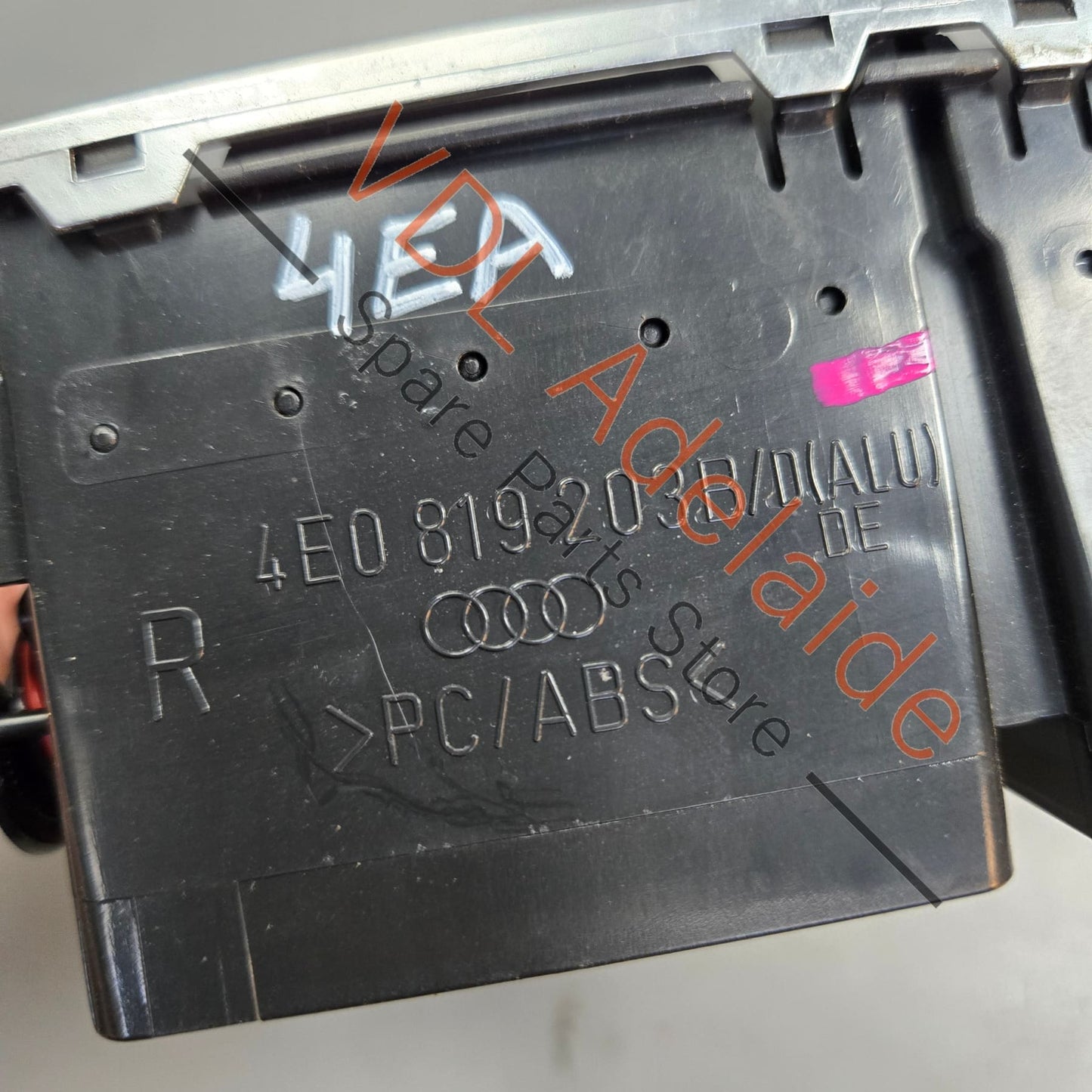 4E0819203D 4E0819203D3Q7 4E0819203B Audi A8 D3 4E Rear Sear Passenger Air Vent 4E0819203D 3Q7