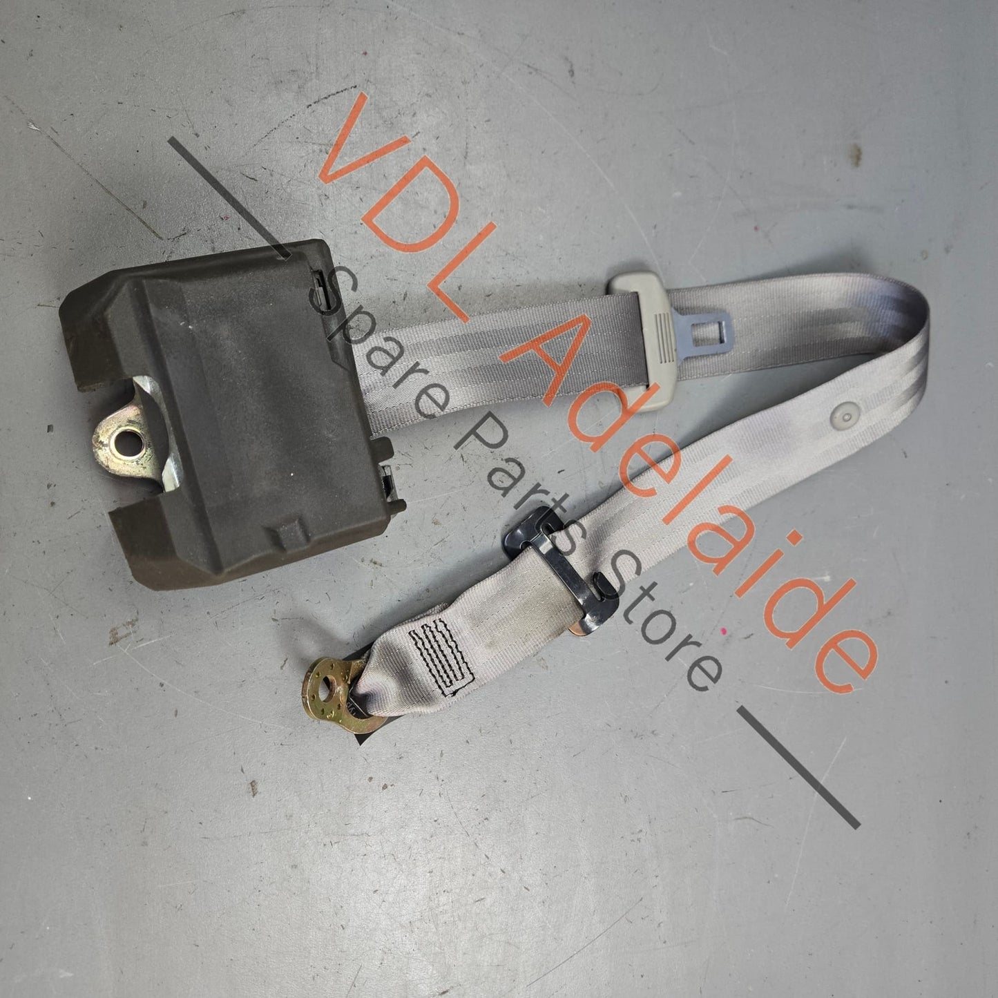 4E0857807CKPF 4E0857807C Audi A8 S8 Rear Centre Seat Belt Seatbelt 4E0857807C KPF Colour Platinum