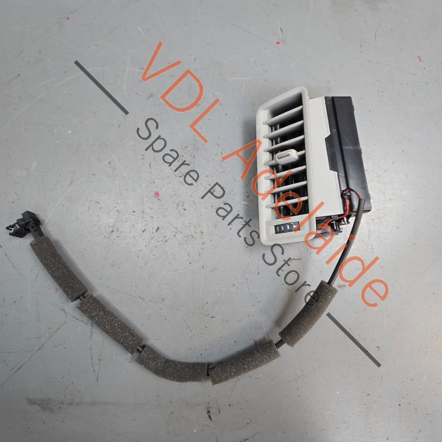 4E0819704C Audi A8 Right B Pillar Passenger AC Vent 4E0819704C 9NQ