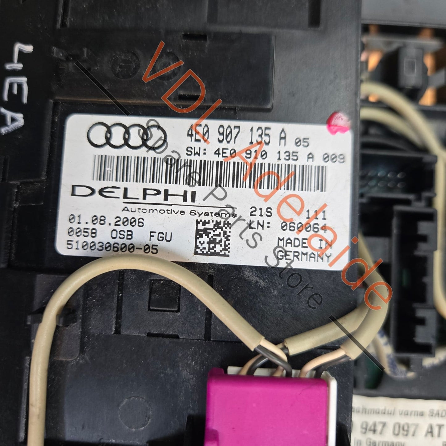 4E0947137C9NQ 4E0947111AC9NQ 4E0947139AM Audi A8 S8 Interior Dome Light for cars with Rear Blind and Sunroof 4E0947111AC 9NQ 4E0947137C 4E0947139AM