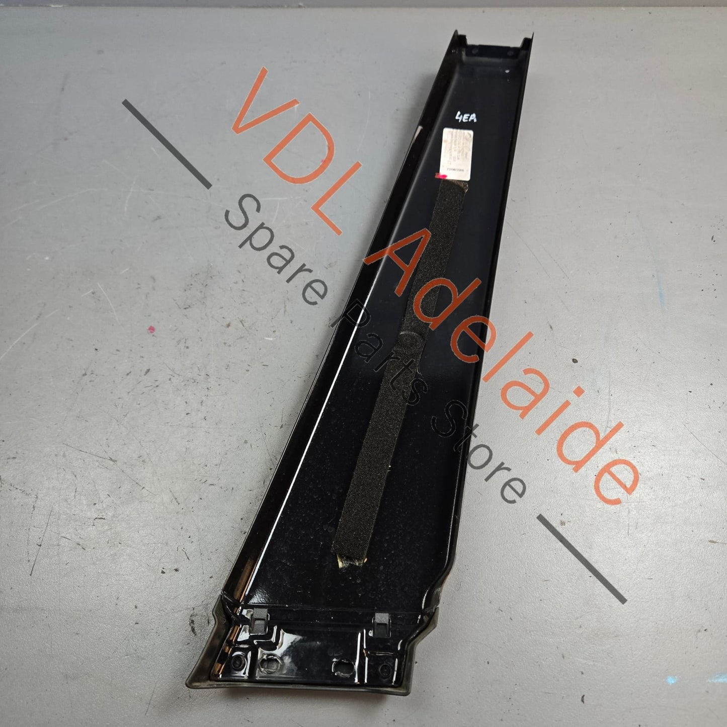 4E0853290AY9B 4E0853290A Audi A8 Exterior B Pillar Trim Gloss Black Right 4E0853290A Y9B