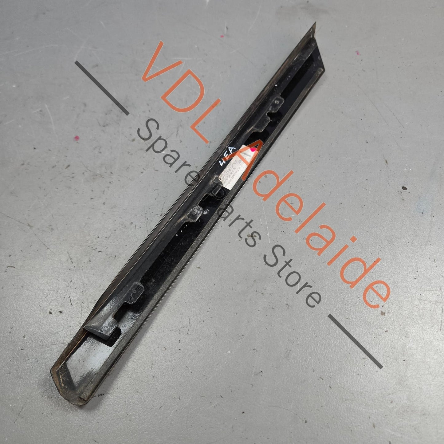 4E0853378B 4E0853378BY9B Audi A8 Exterior C Pillar Trim Gloss Black Right 4E0853378B Y9B