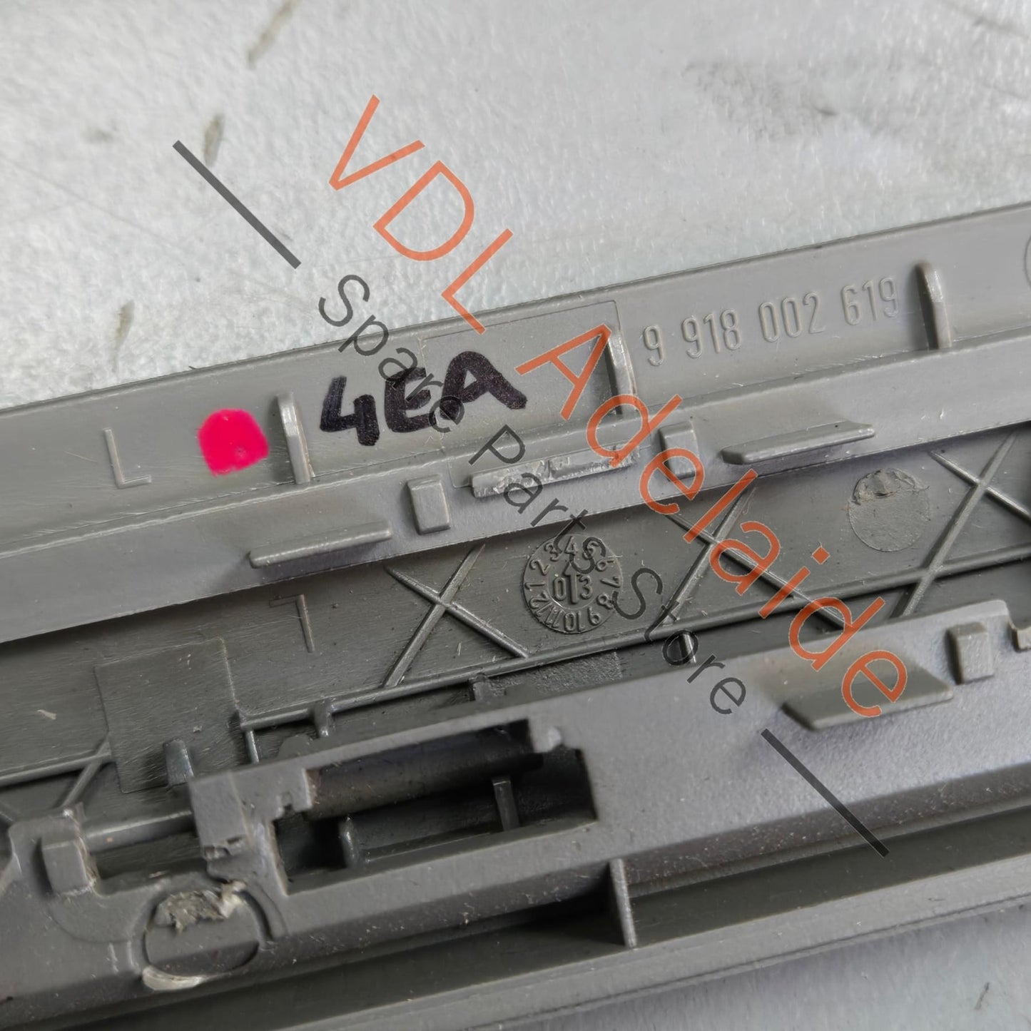 4E0861333G 4E0861977B Audi A8 Rear Left Electric Sun Blind Shade with drive motor assy 4E0861333G 4E0861977B