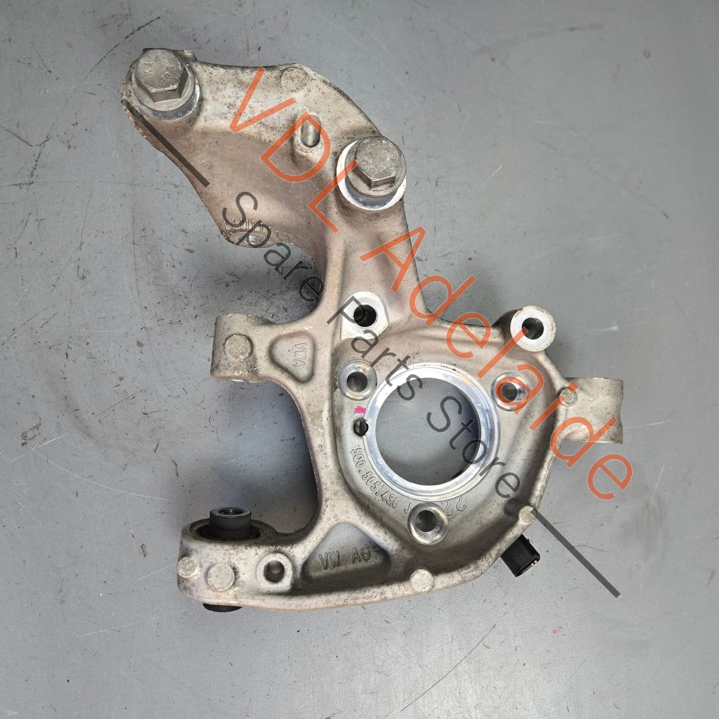 5Q0505436J VW Golf MK7 R Right Rear Wheel Bearing Housing Hub Knuckle Spindle 30MM 5Q0505436J