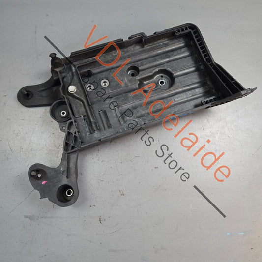 5Q0915331K    VW Golf R Mk7 Battery Console Base 5Q0915331K