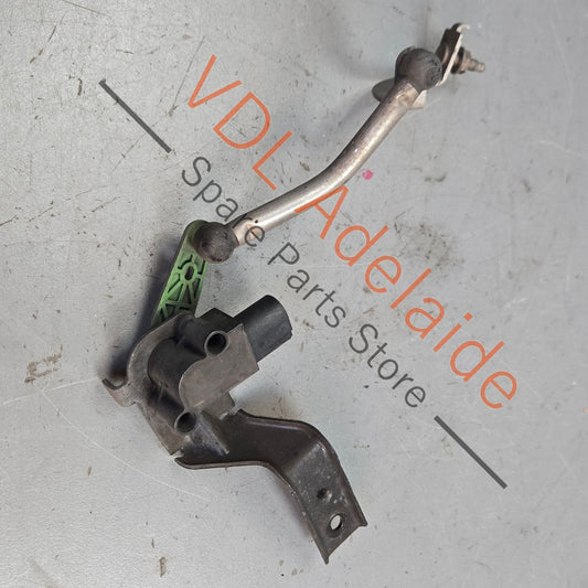 5Q0412521C    VW Golf MK7 7.5 Front Left Suspension Level Sensor With Poles 5Q0412521C