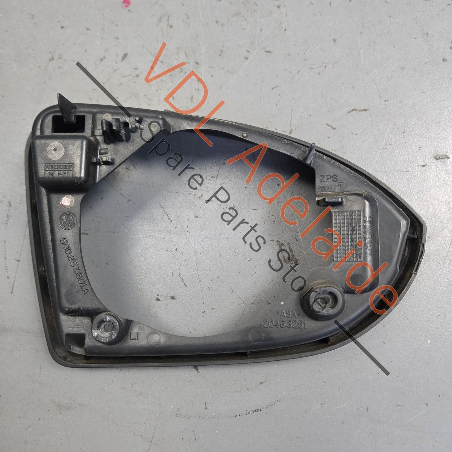 5G0857601A 5G0857601A9B9 VW Golf R MK7 Left Side Wing Mirror Frame 5G0857601A