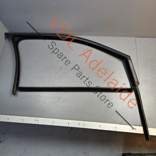 5G4837432K5AP    VW Golf MK7 Front Right Door Frame Window Rubber 5G4837432K 5AP