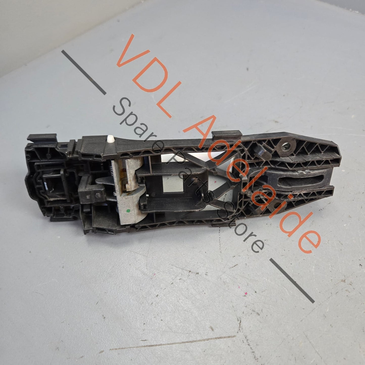 5G0837205N VW Golf MK7 Rear Left Exterior Door Handle Pure White 0Q C9A LC9A 5G0837205N GRU
