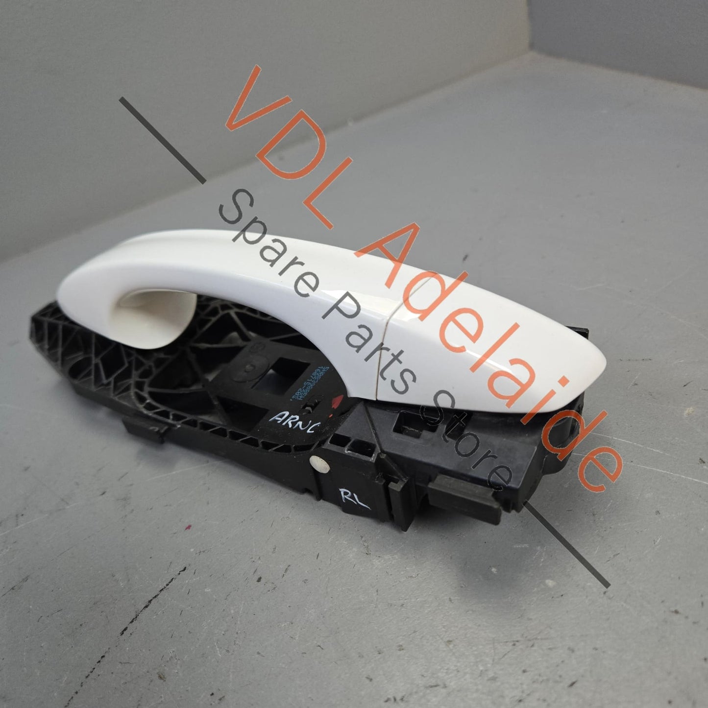 5G0837205N VW Golf MK7 Rear Left Exterior Door Handle Pure White 0Q C9A LC9A 5G0837205N GRU
