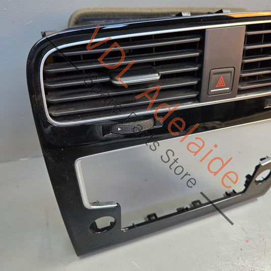 5G2819728AG    VW Golf MK7 Gloss Black Centre Dash AC Vent & Screen Trim 5G2819728AG QYI