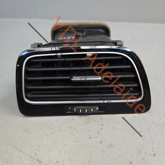 5G2819703R    VW Golf MK7 7.5 Left Side Dash Air Vent AC 5G2819703R QYI Gloss Black