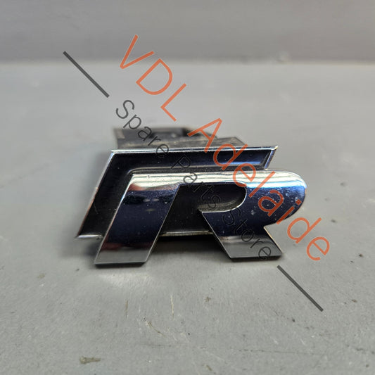 1K8853675KFOD 5G0853957J041   VW Golf R MK7 Front Grille Badge 1K8853675K FOD 5G0853957J 041