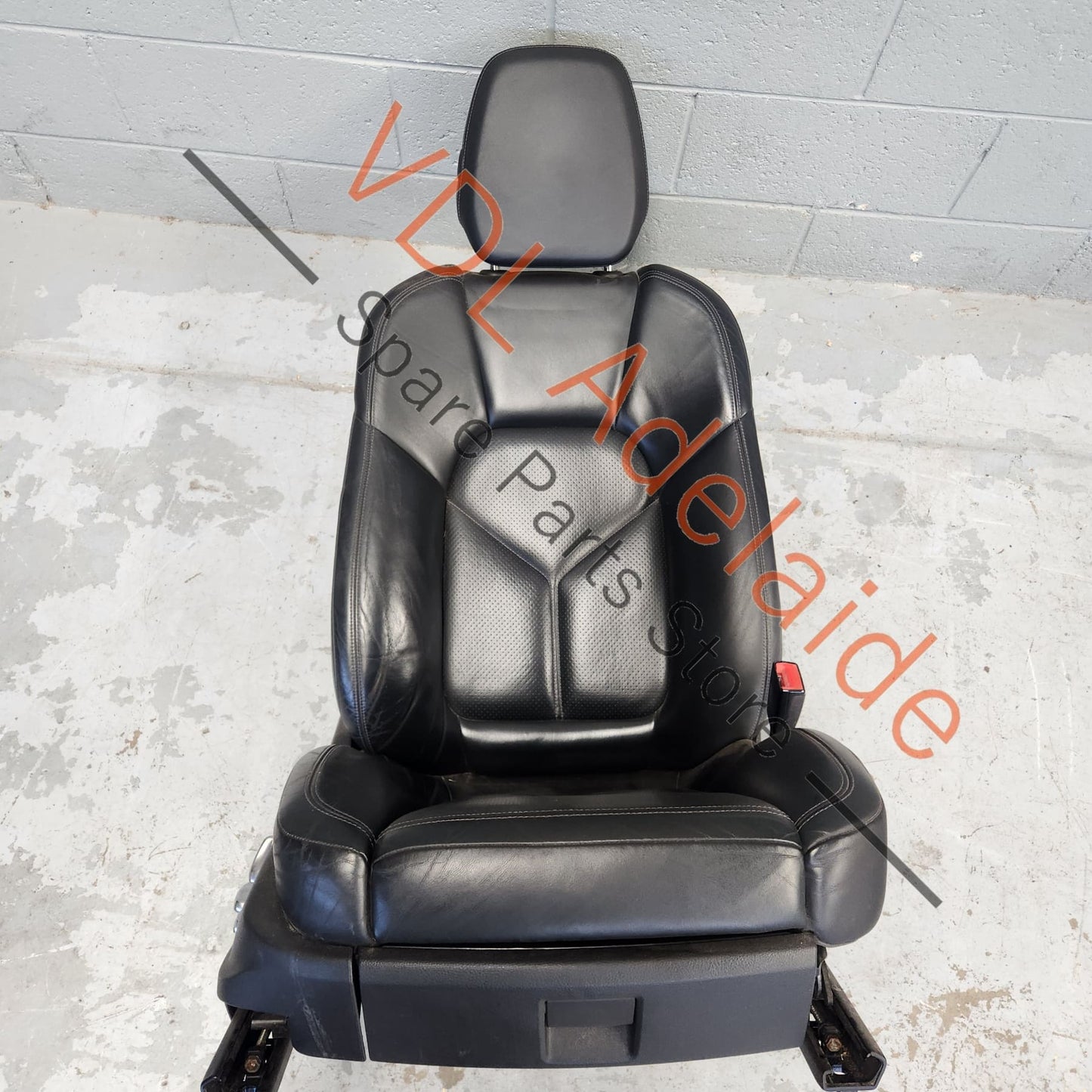 9A7959748B Porsche Cayenne 958 Front Right Seat Complete Black Leather w Heating 95861876004 9A7959748B