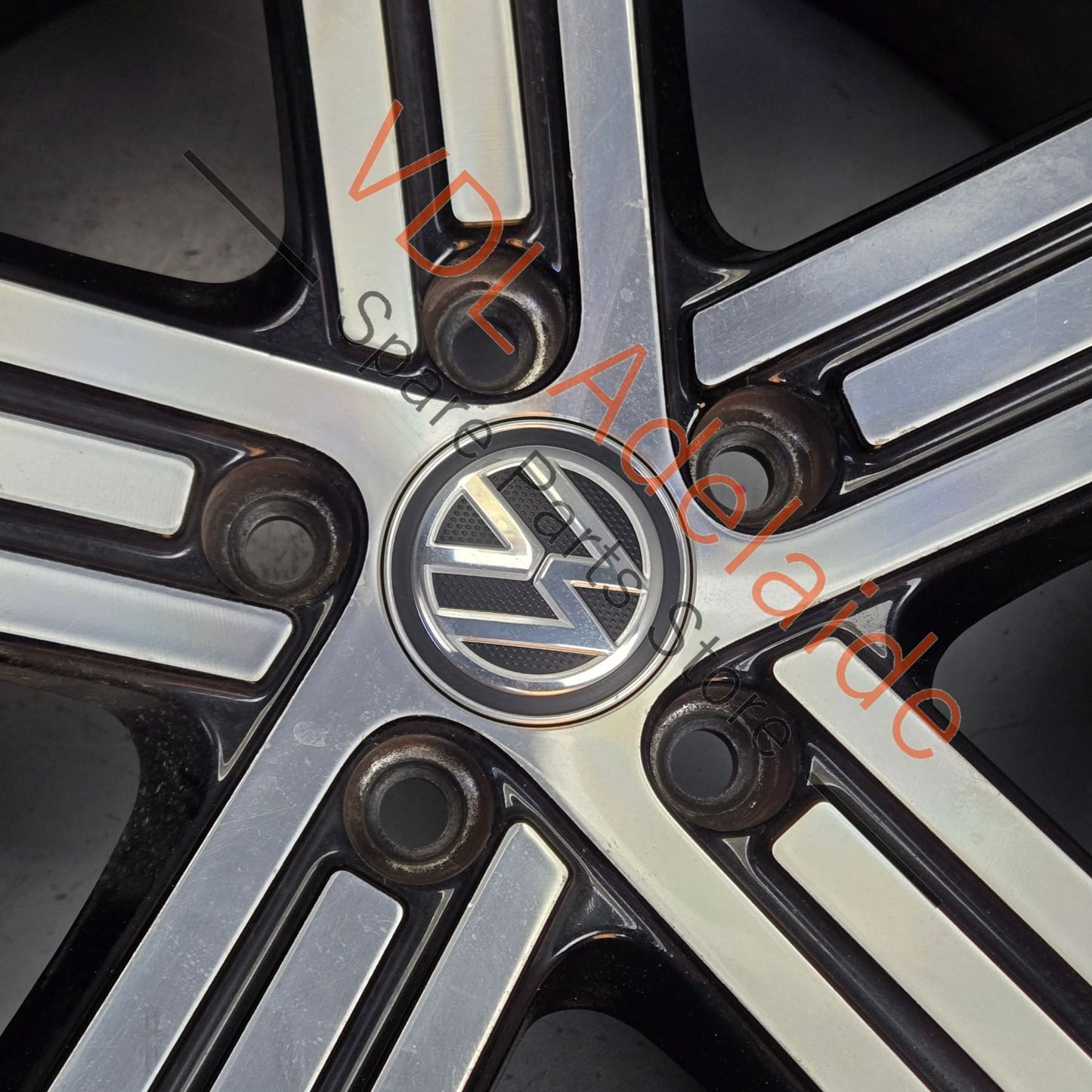 Genuine VW Golf R MK7 5 Spoke CADIZ 19 x 8 ET50 Alloy Wheel Rim #02
