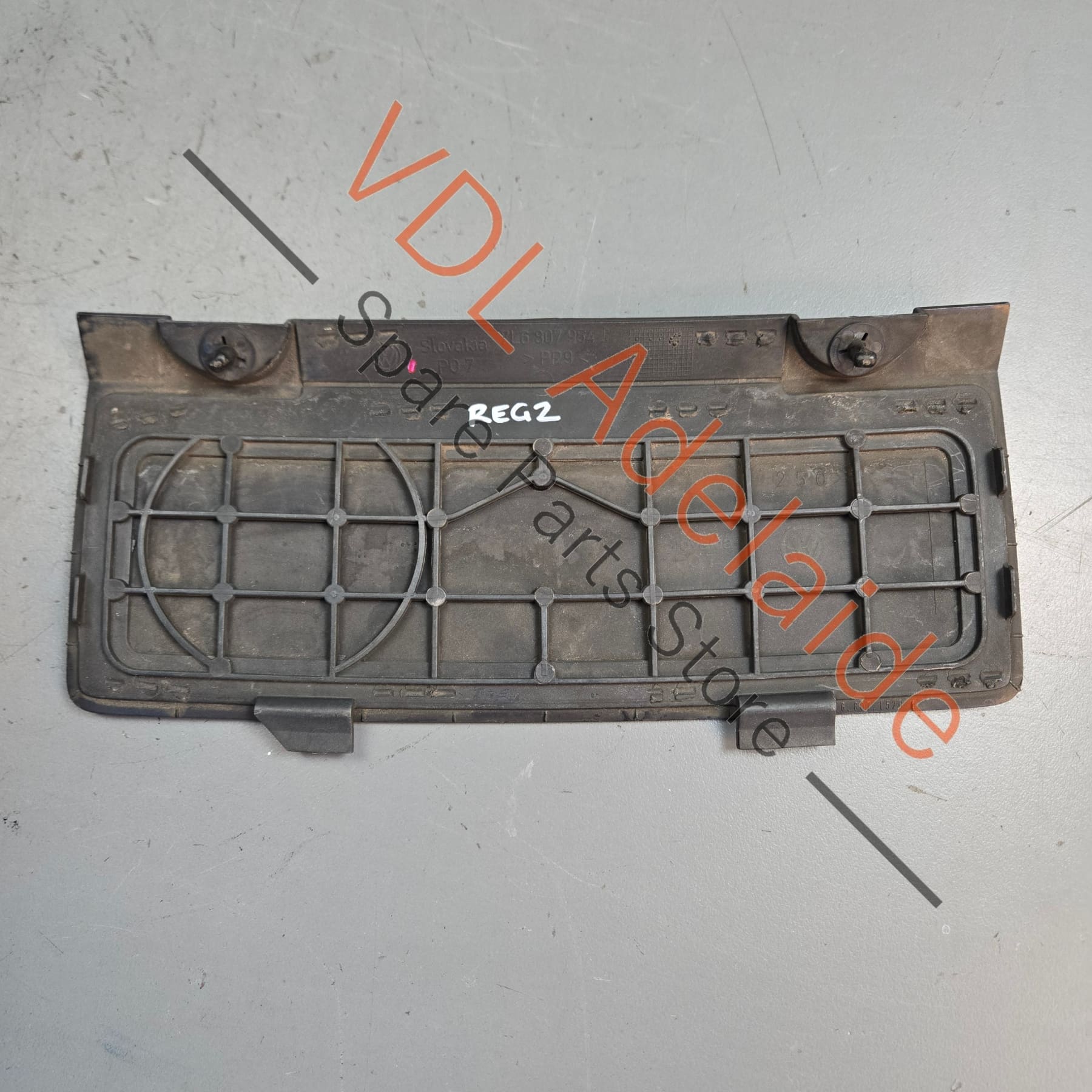 VW Touareg 7L Rear Bumper Tow Bar Trim Cover Plate