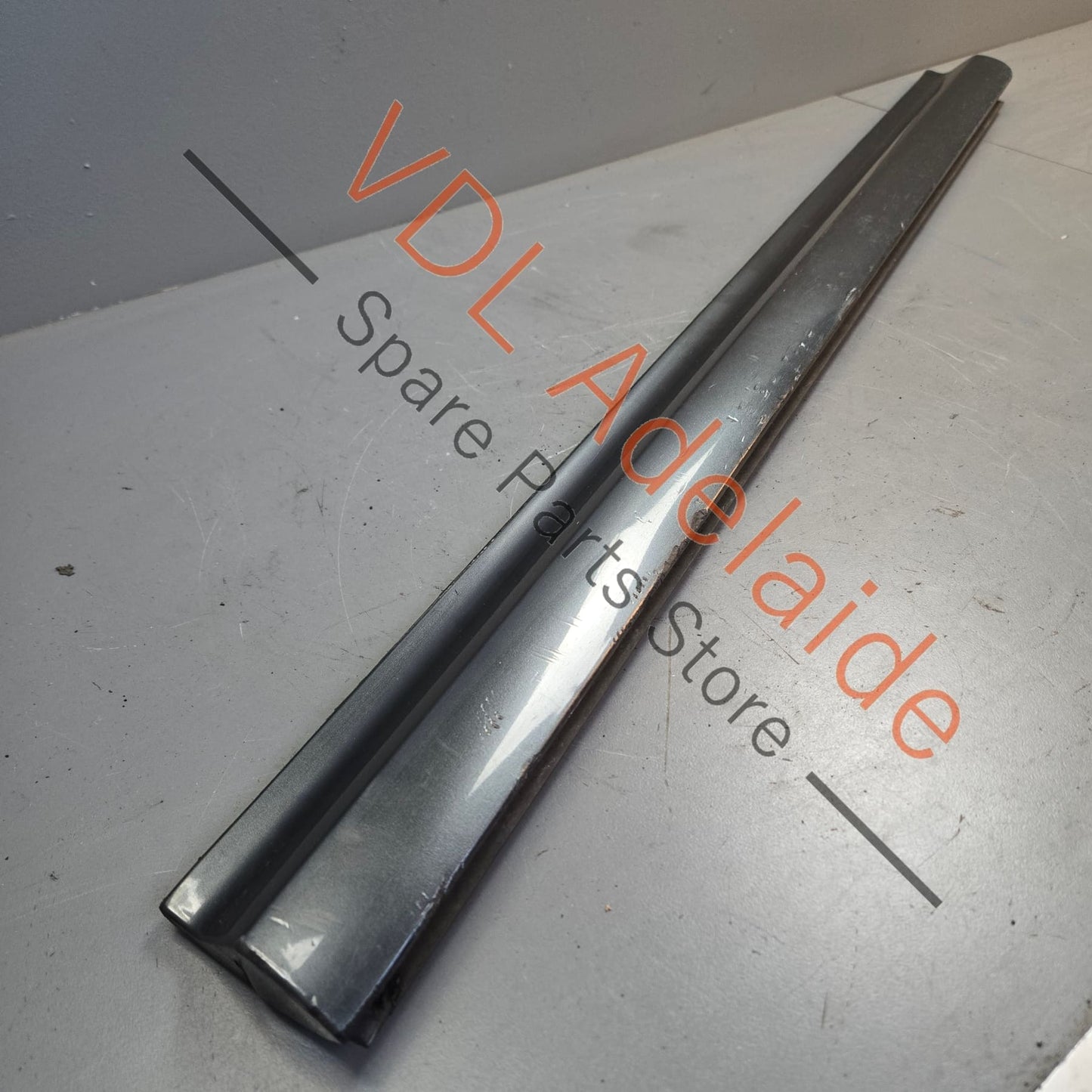 4E0853960C Audi A8 S8 Front Right Lower Exterior Door Trim Moulding Plastic 4E0853960C