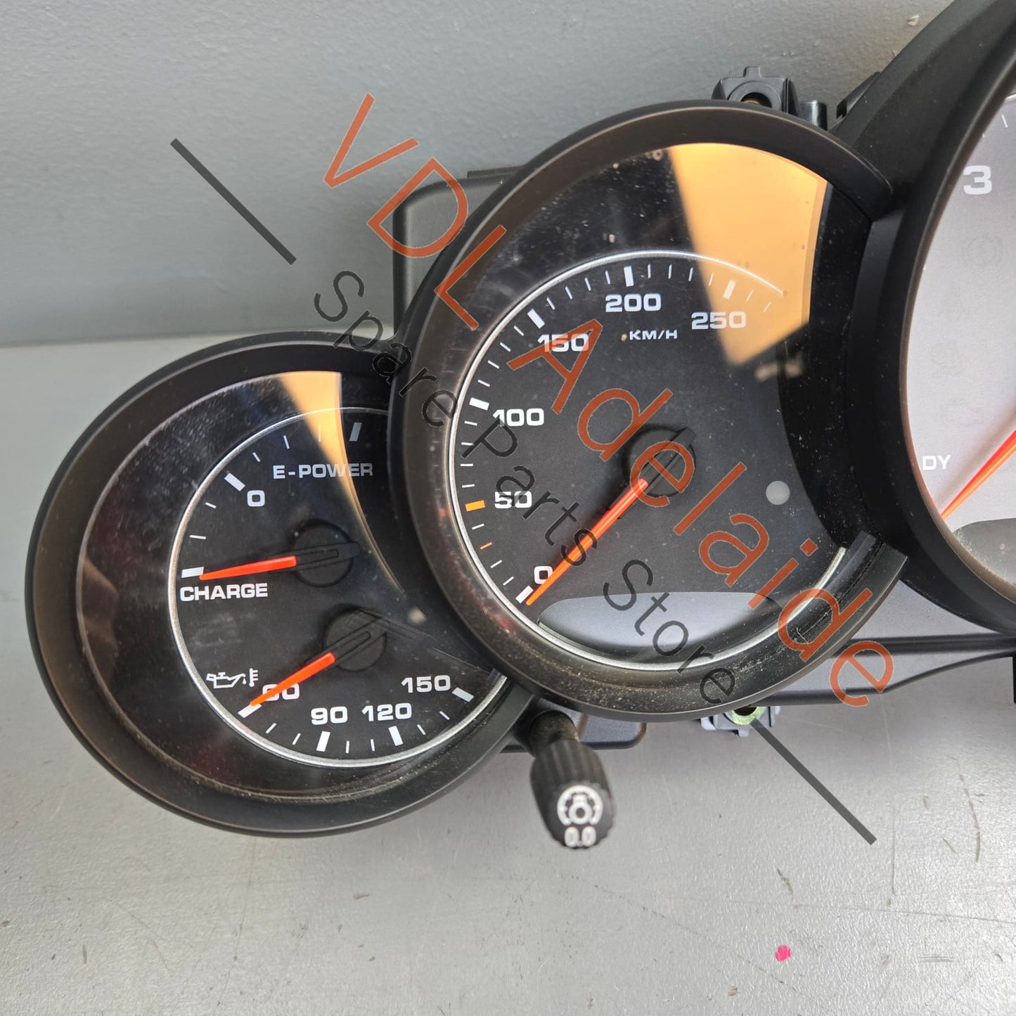 Porsche Cayenne 958 3.0 Hybrid Instrument Cluster 95864115411 7P5920903C