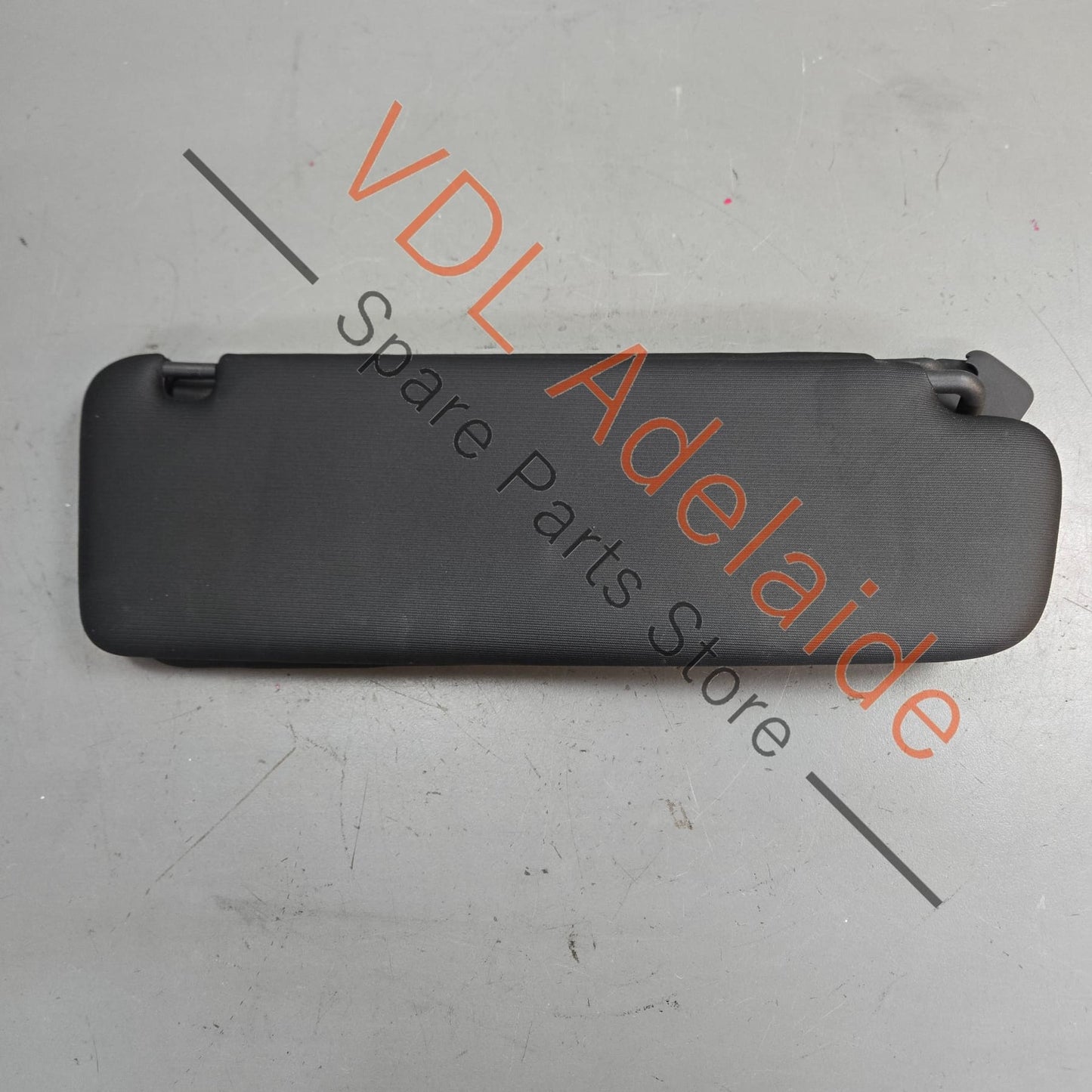 7P0857551 Porsche Cayenne 958 Left Side Sun Visor 95873155127 AY1 7P0857551