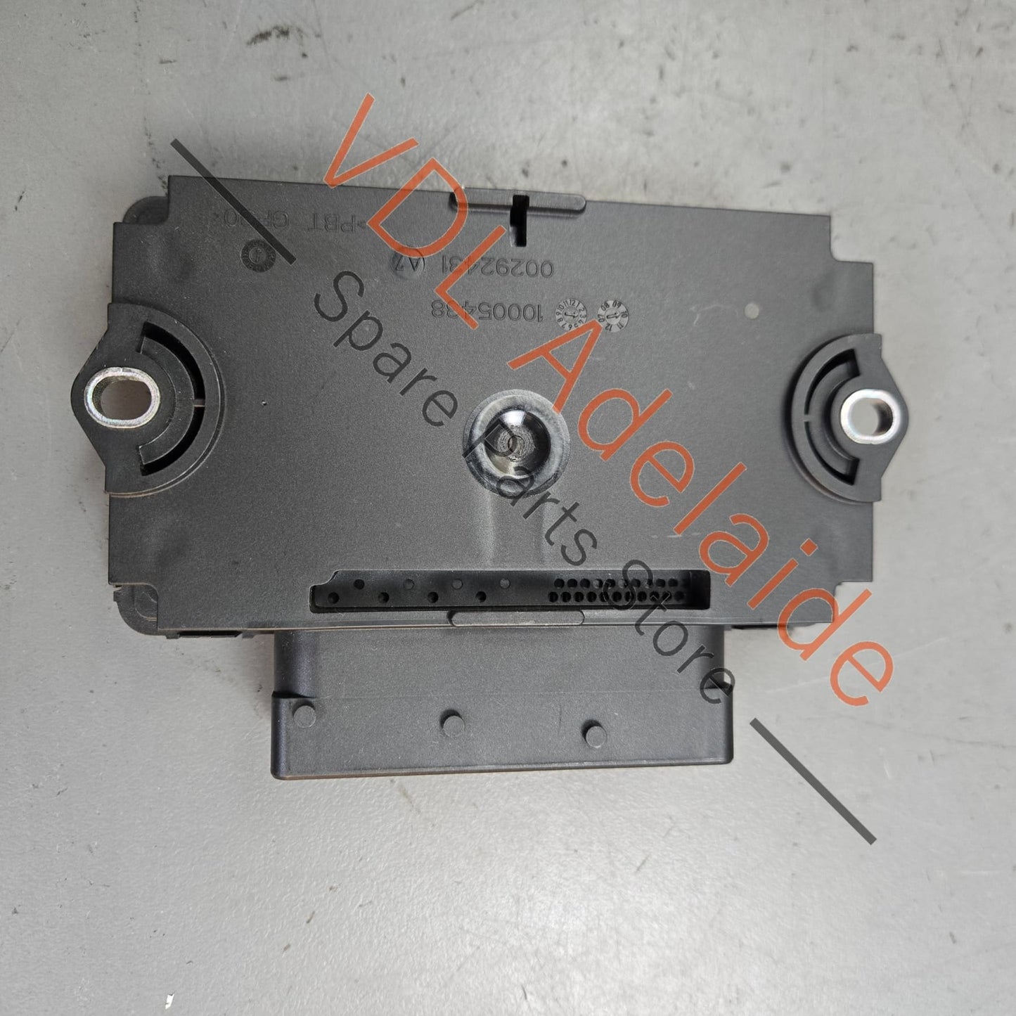958 618 109 02 Porsche Cayenne 958 92A EPB Parking Park Brake Control Unit ECU 7P0907801C 95861810902