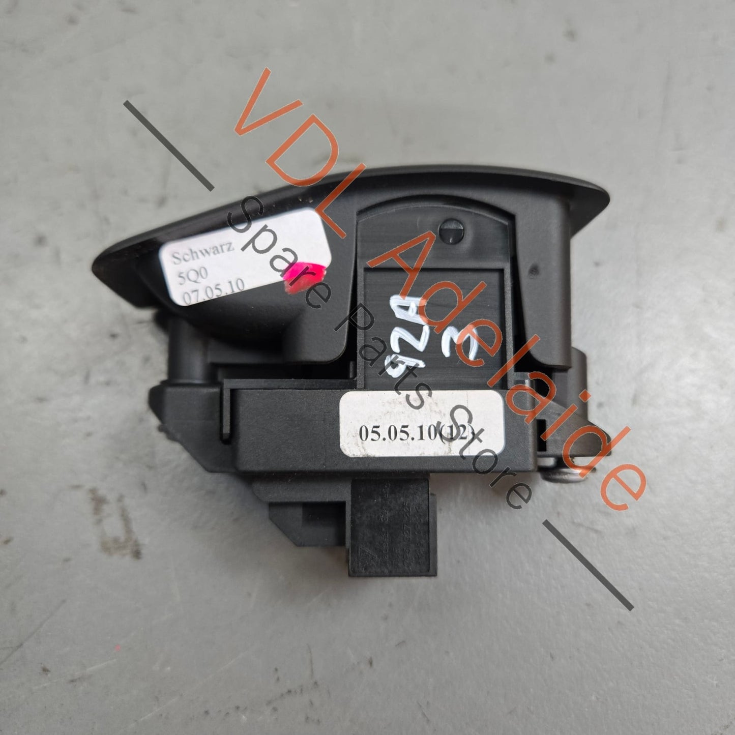7P5927225 Porsche Cayenne 958 Electronic Park Brake Switch EPB 95861325100