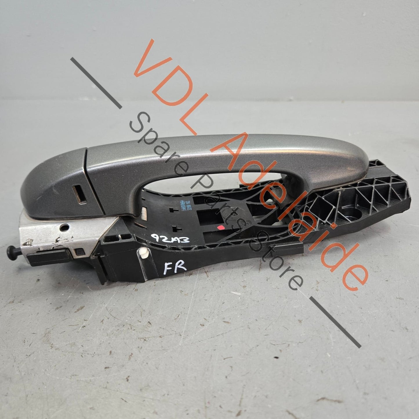 958 531 885 00 Porsche Cayenne 958 Right Front Drivers Exterior Door Handle 95853120600
