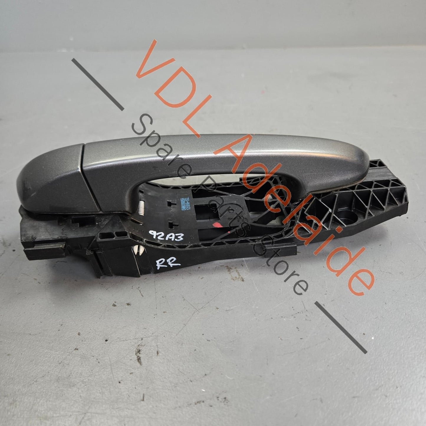 958 531 885 00 Porsche Cayenne 958 Right Passenger Drivers Exterior Door Handle 95853120600 95853288500