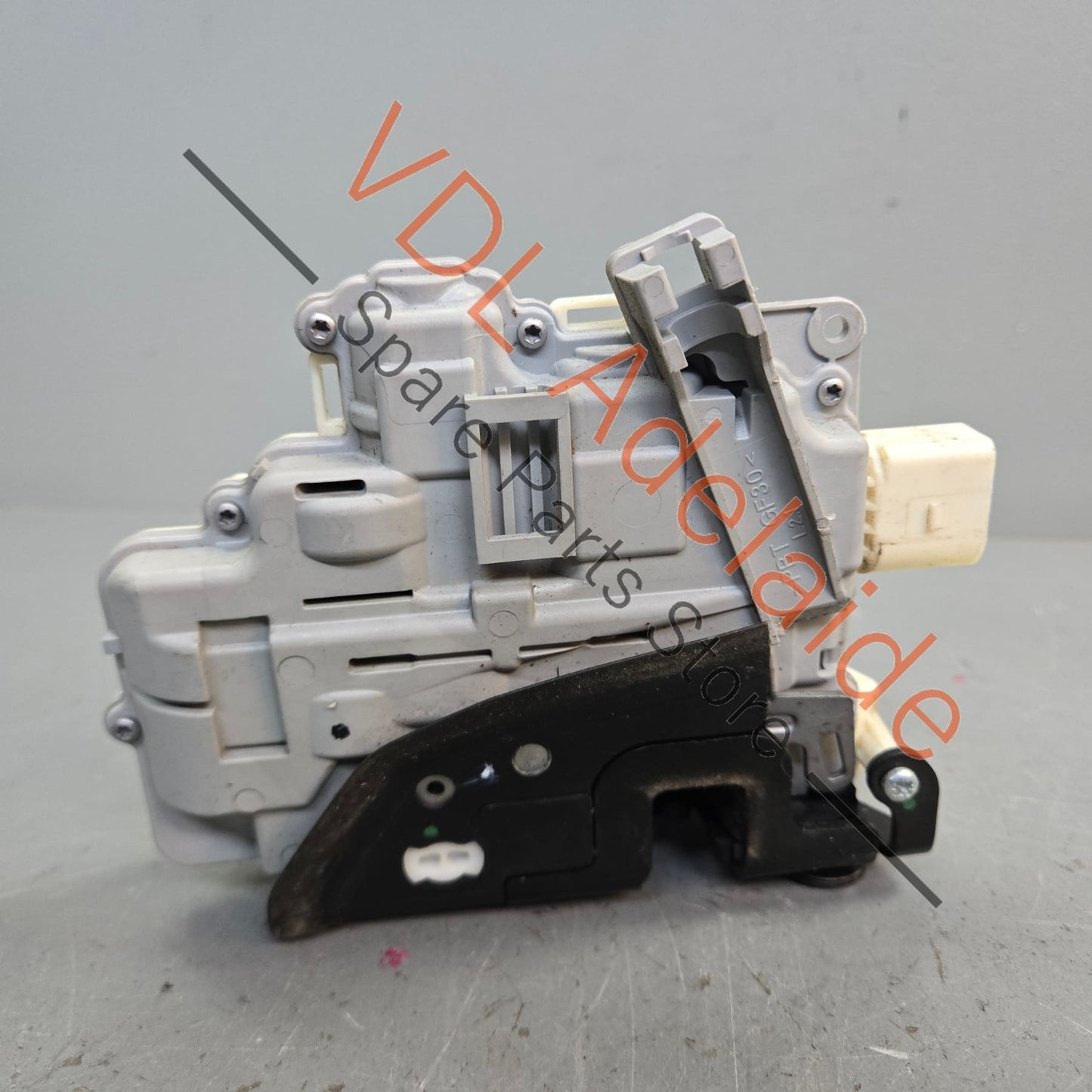 9A783741501 Genuine Porsche Cayenne 958 Left Front Door Lock Mechanism 8J2837015A 9A783741501 Also for Audi VW